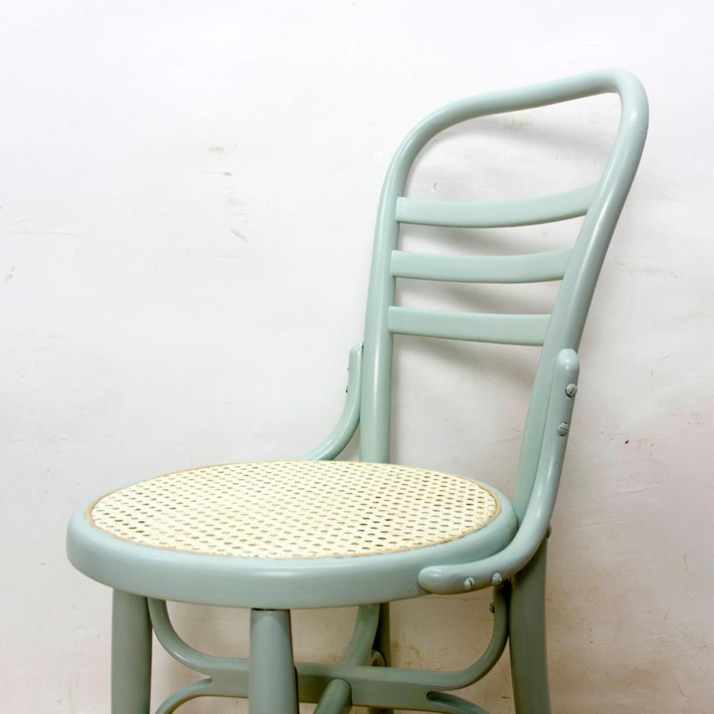 Oak Bentwood Spanish Art Nouveau Chair For Sale 6