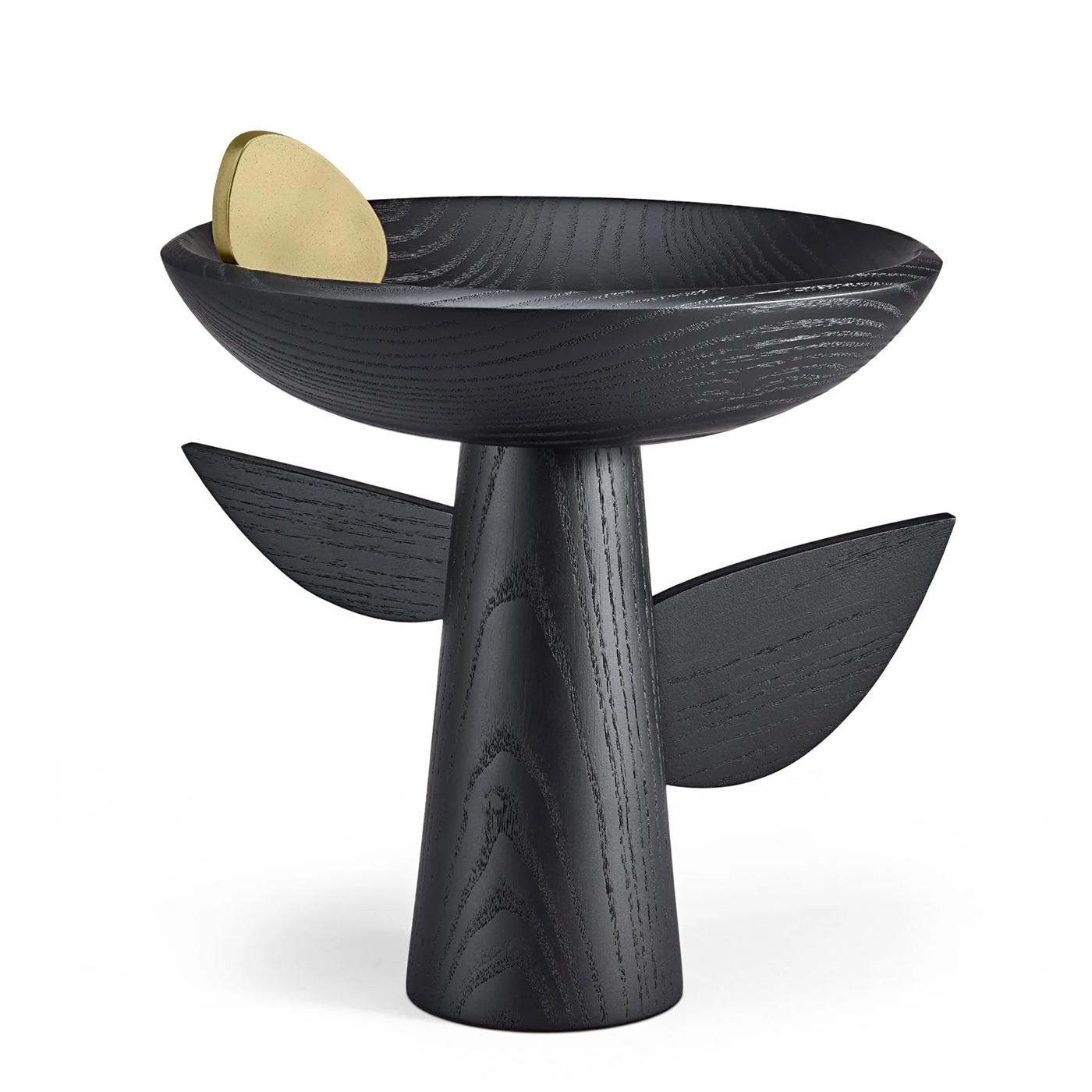 Bowl oak black with all structure in solid oak
in ebonized finish and ornamented with solid
brass decoration detail.