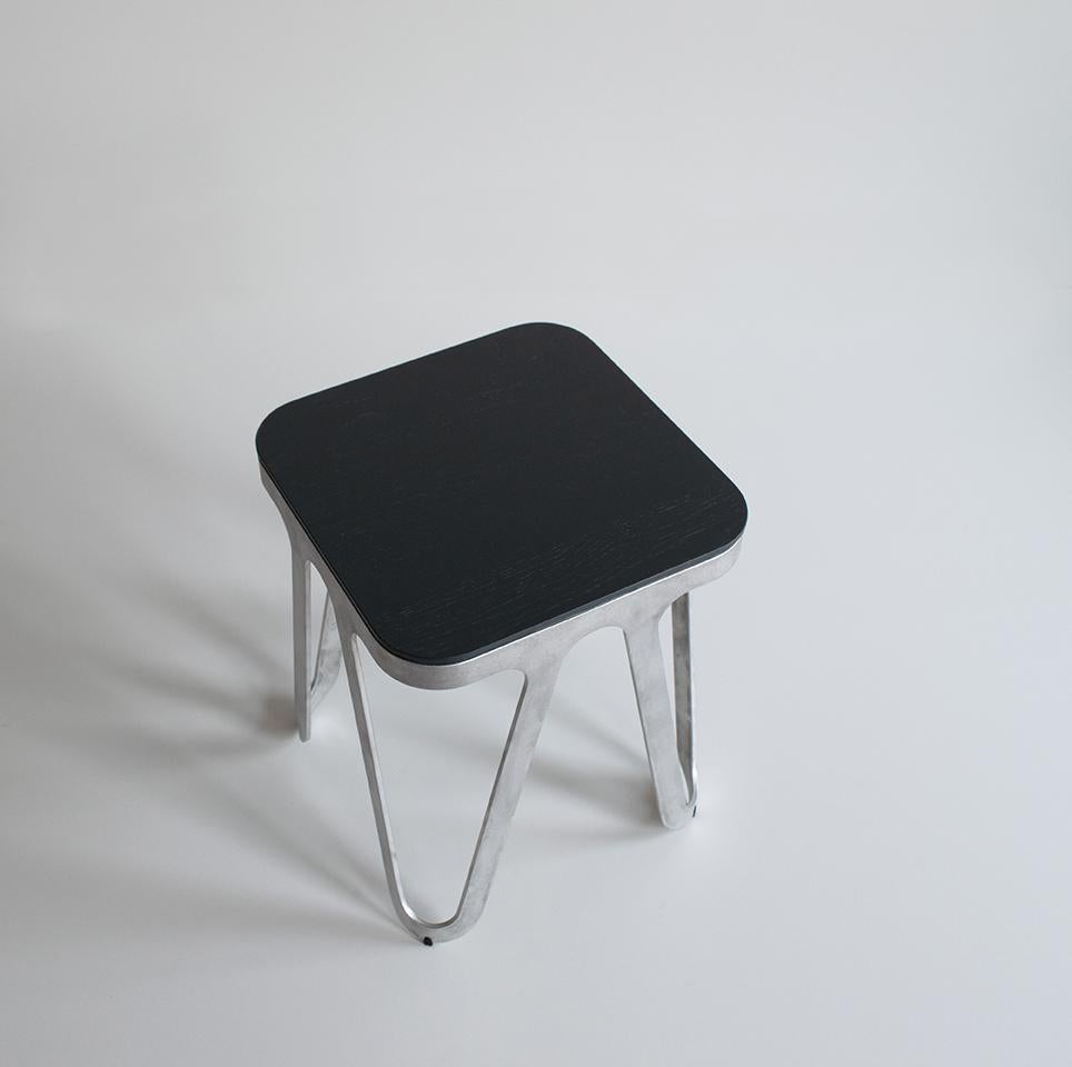 XXI secolo e contemporaneo Sgabello Oak Black Loop di Sebastian Scherer in vendita