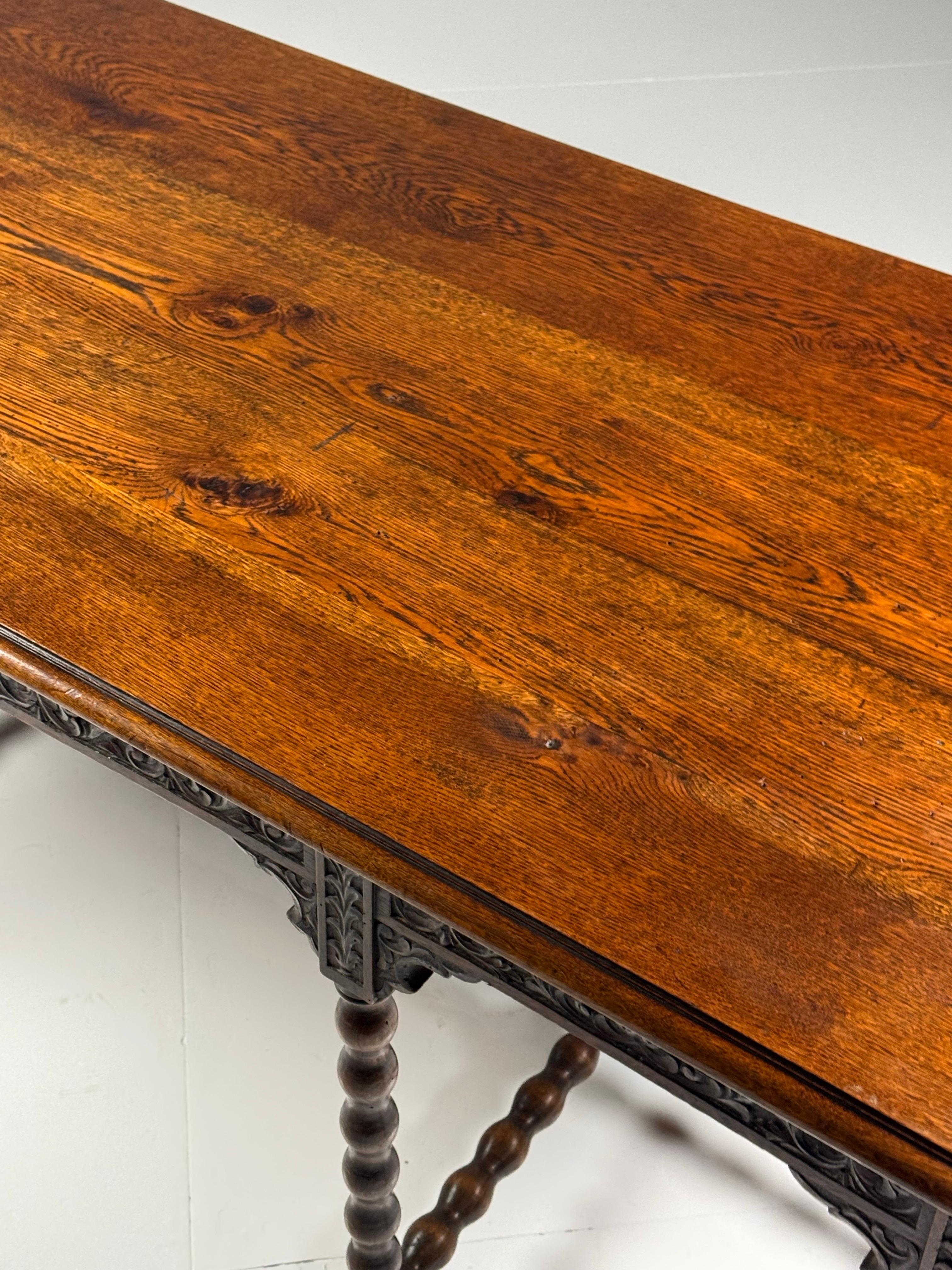 Oak Bobbin table ca. 1900 in vendita 7