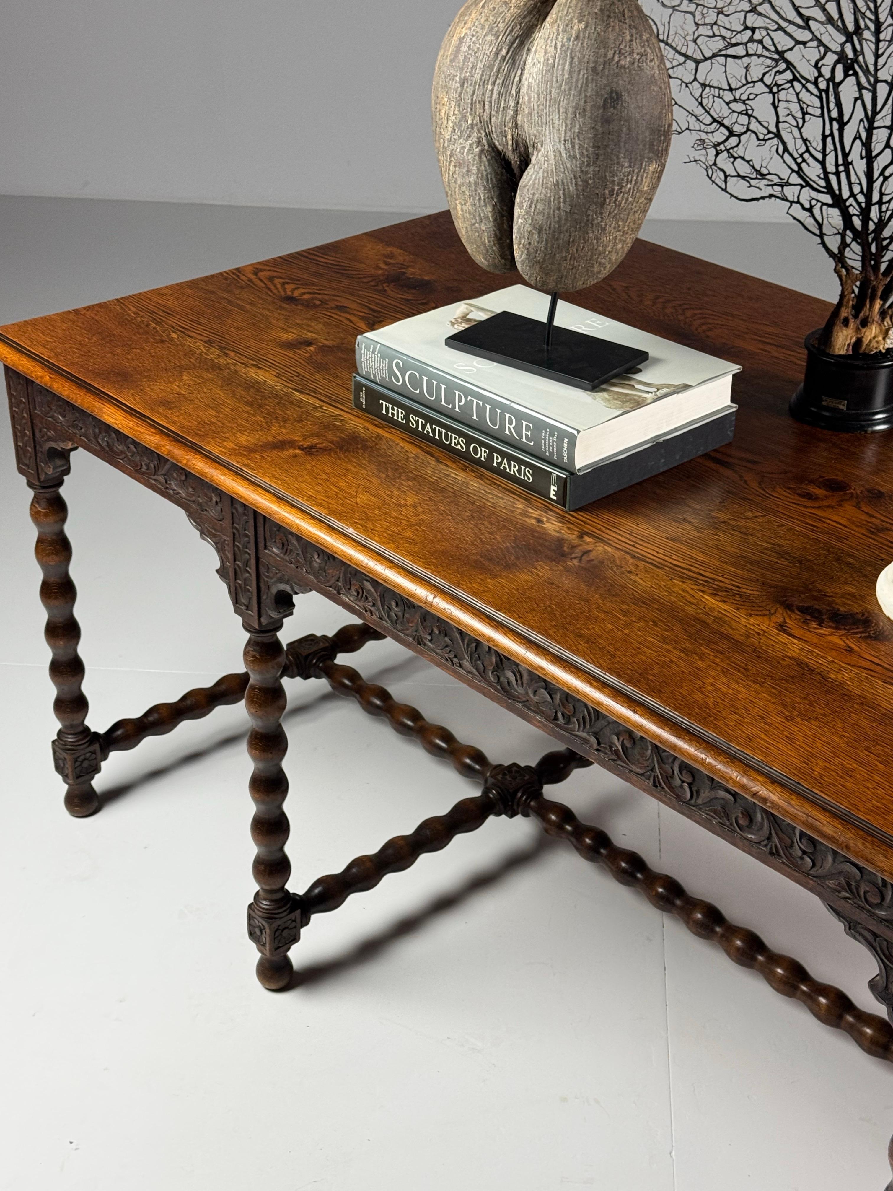 Oak Bobbin table ca. 1900 In condizioni buone in vendita a MILL, NL