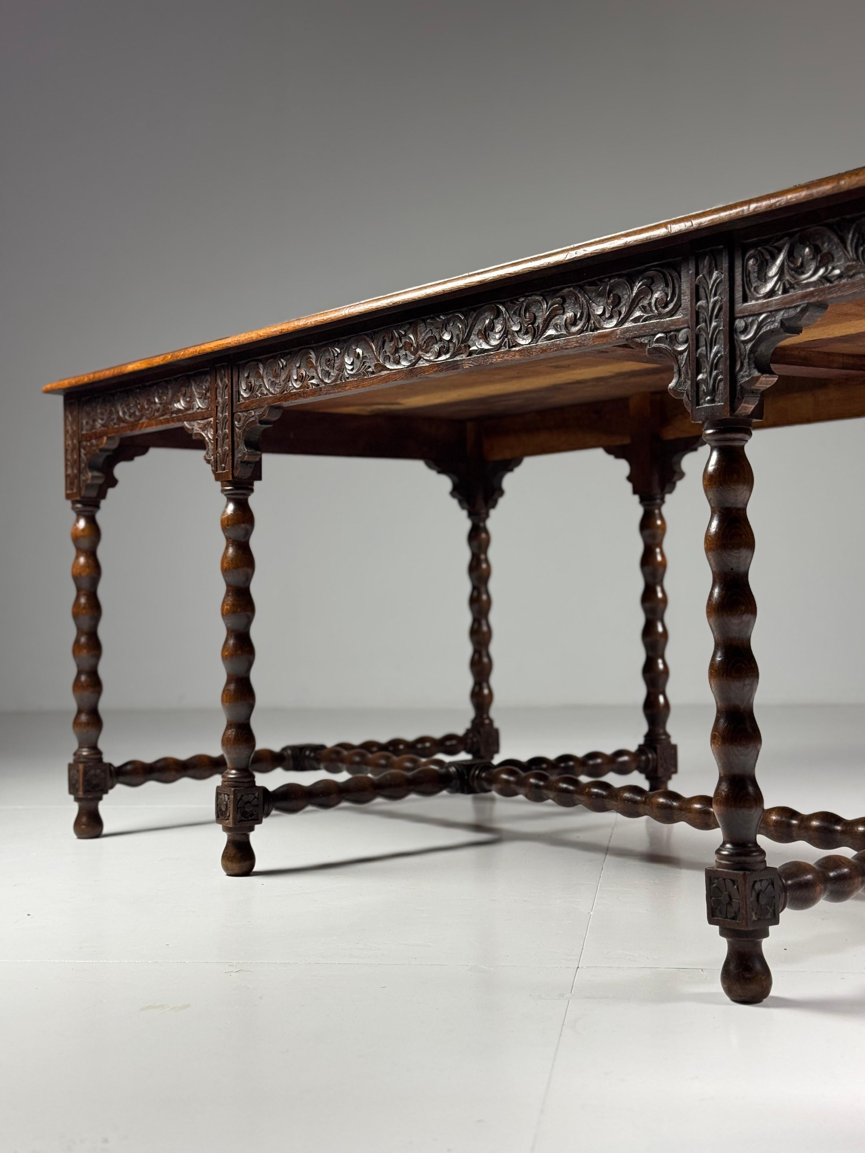 Oak Bobbin table ca. 1900 in vendita 2
