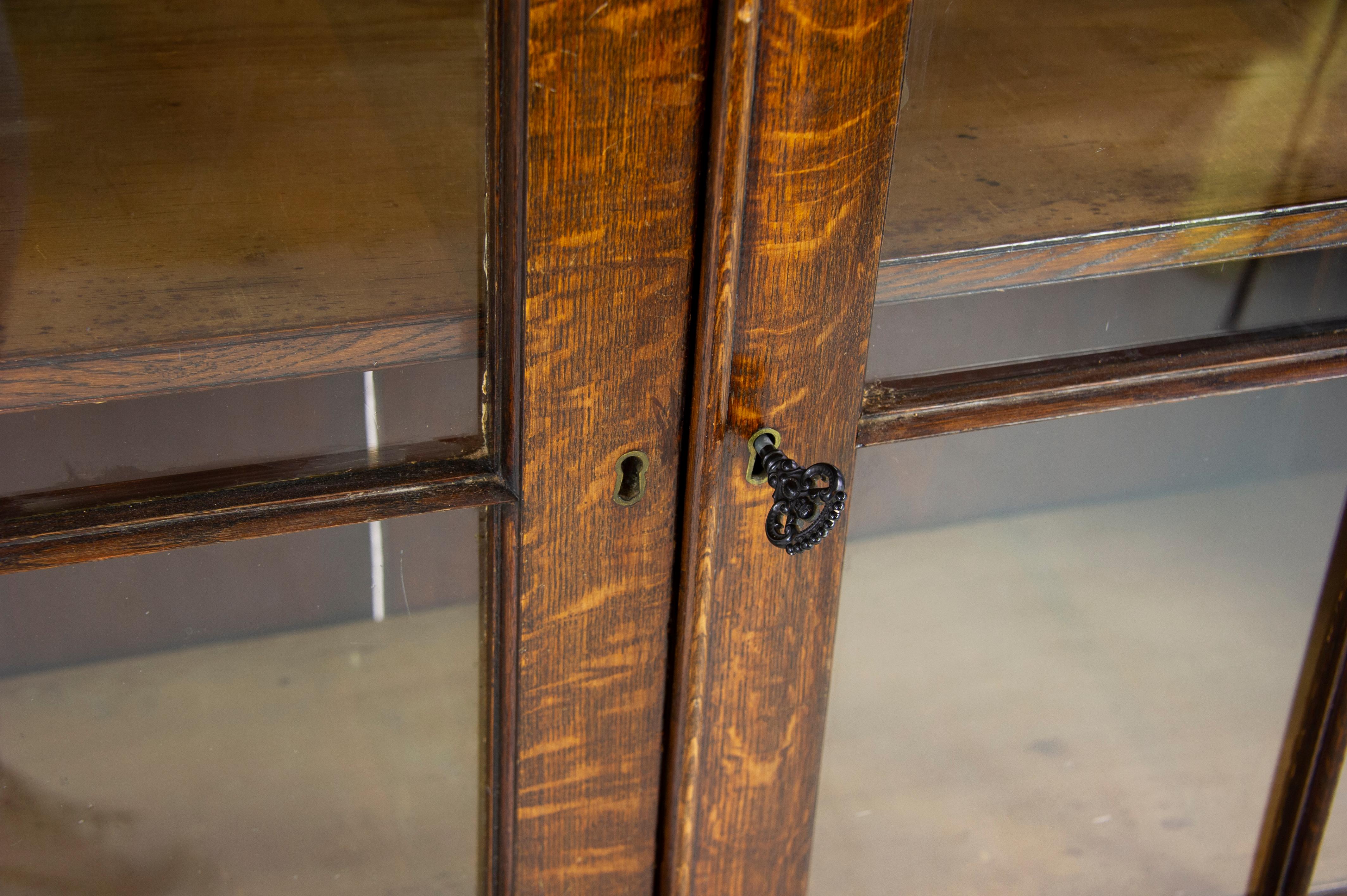 Oak Bookcase, Arts & Crafts Bookcase, Carved Oak Bookcase, Scotland 1915, B1190 In Good Condition In Vancouver, BC