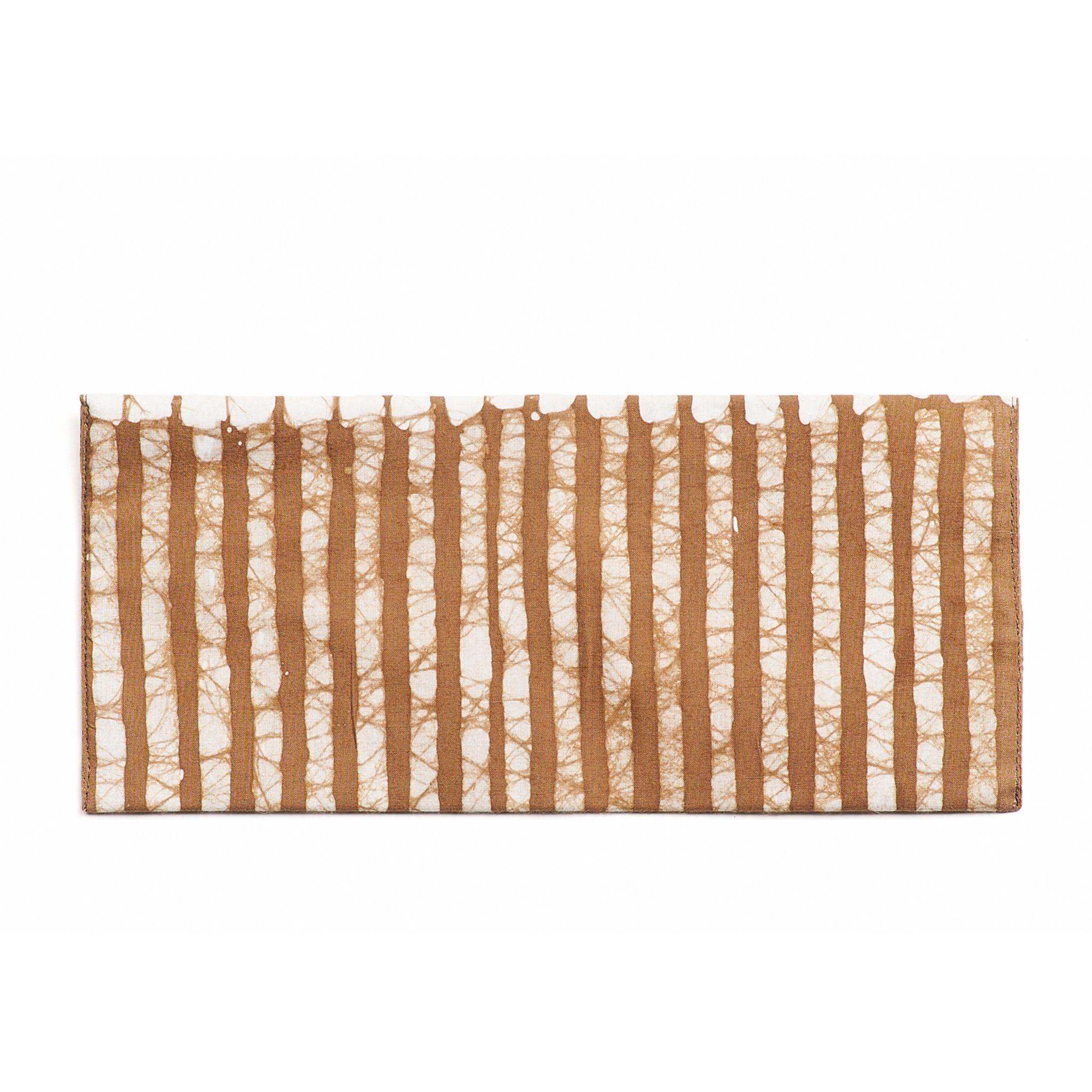 Oak Brown Stripes Wax Block Printed Modern Artisanal Envelope Pouch (pochette d'enveloppe) Neuf - En vente à Bloomfield Hills, MI