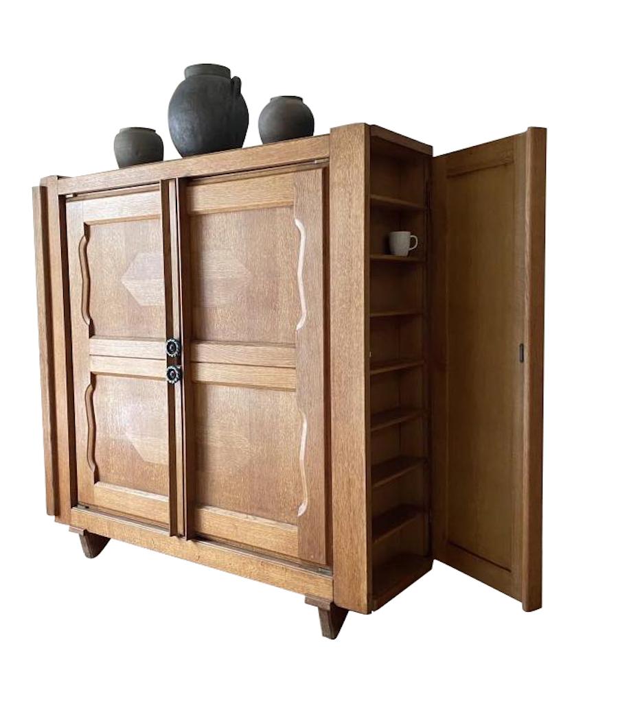 Oak Cabinet by Guillerme et Chambron, France, 1960s In Good Condition In New York, NY