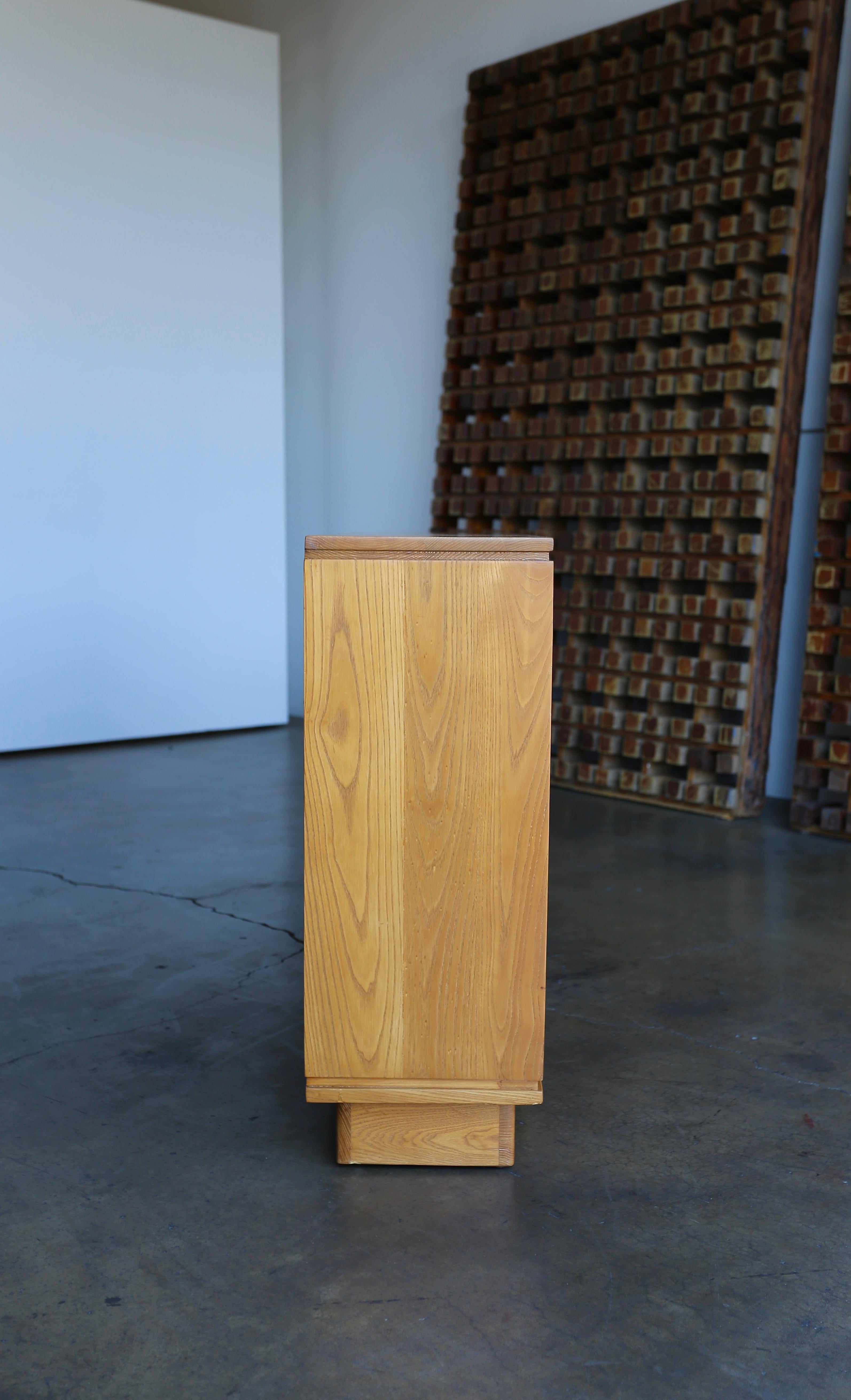 Oak Cabinet by Paul Laszlo 2