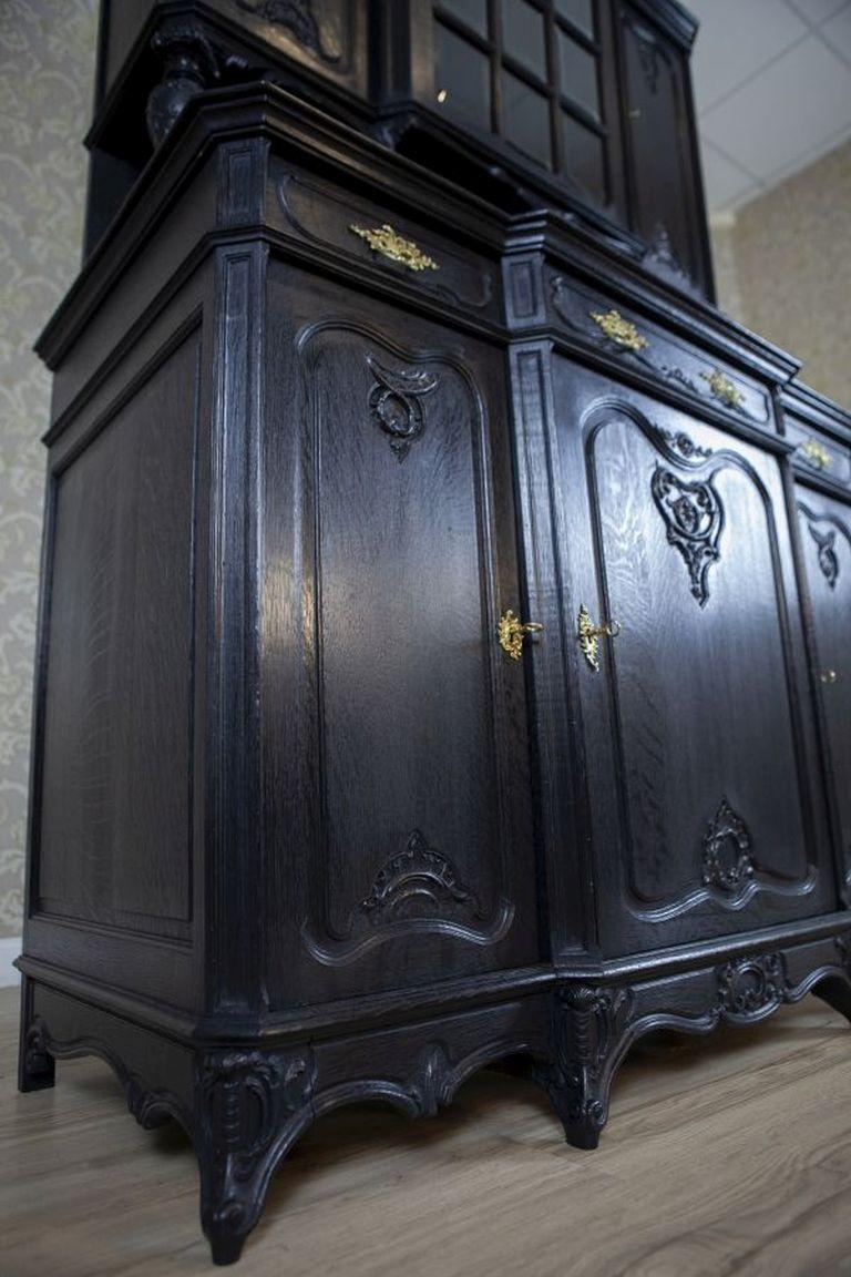 Oak Cabinet in the Rococo Revival Style from the Early 20th Century For Sale 11
