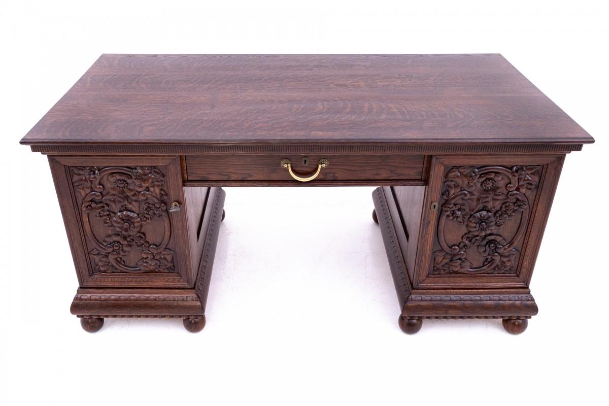 Renaissance Oak cabinet set, Germany, early 20th century. After renovation. For Sale