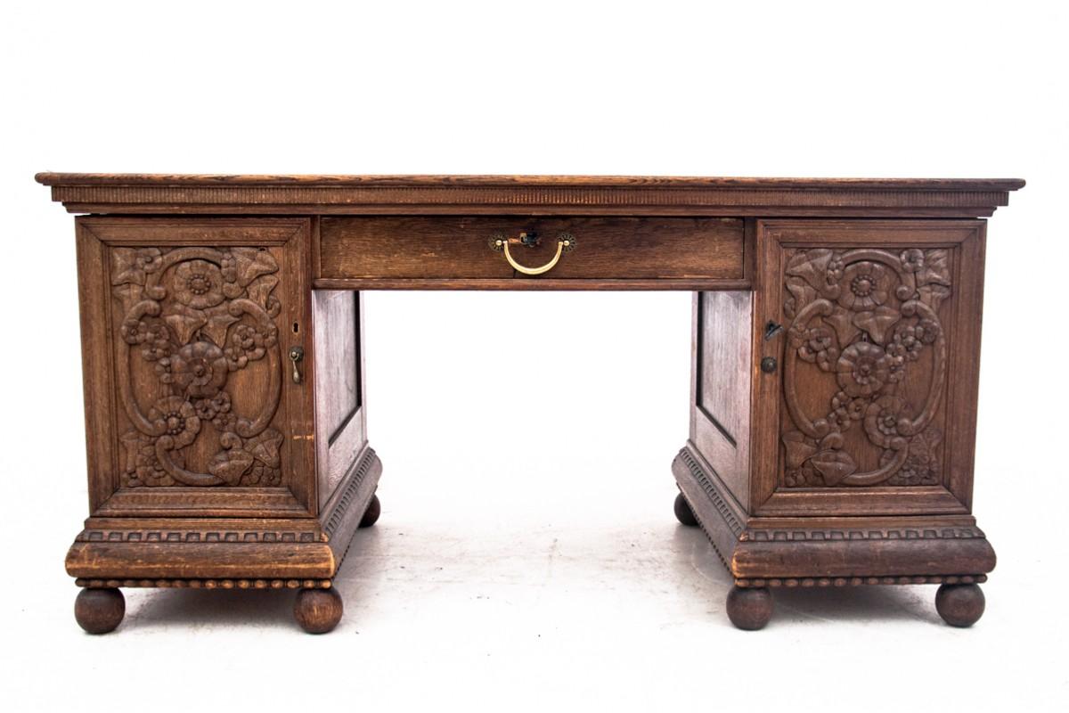 Oak cabinet set, Germany, early 20th century. For Sale 5