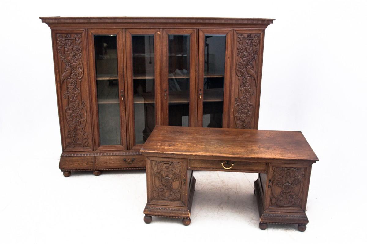 Oak cabinet set, Germany, early 20th century. For Sale 12