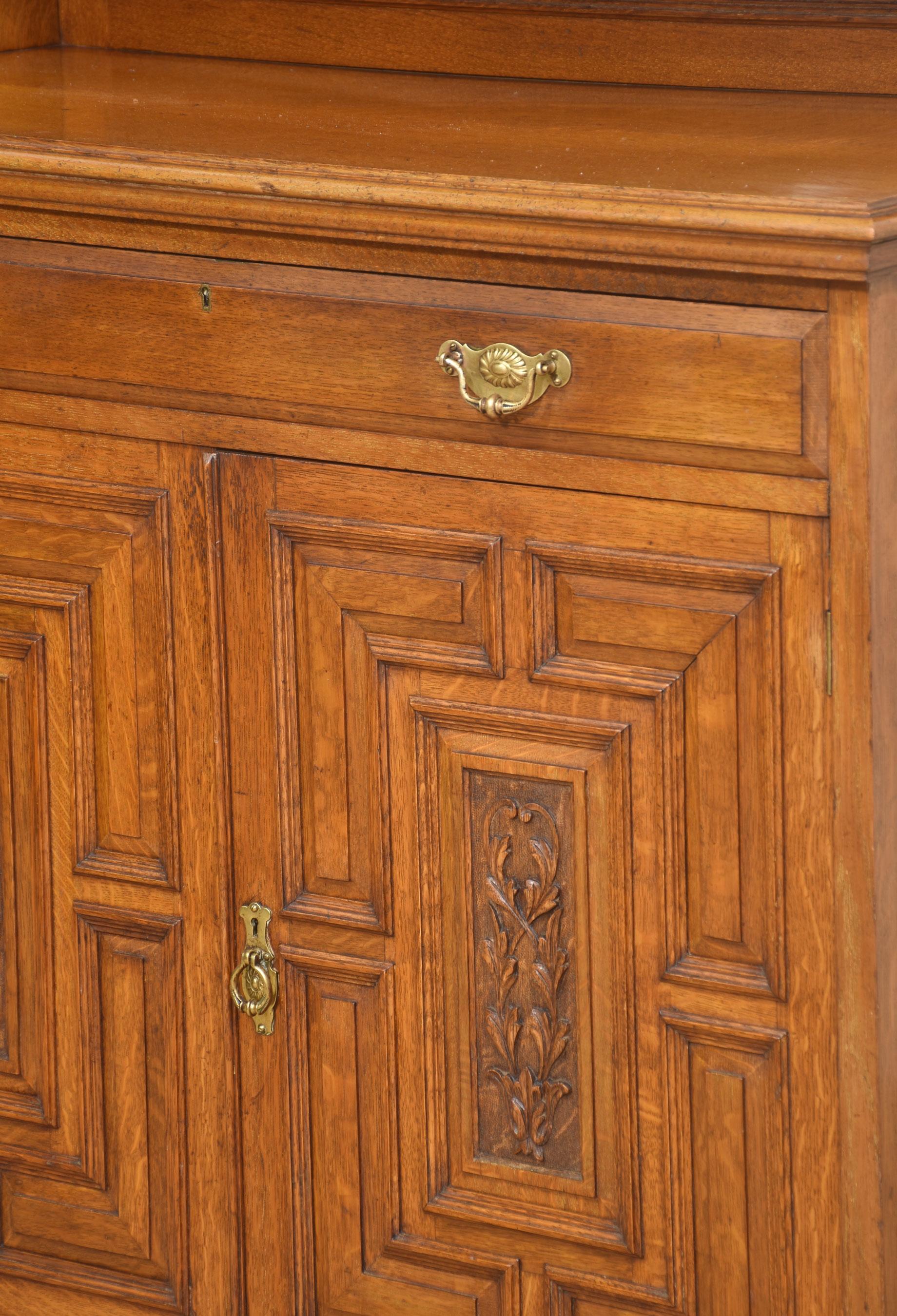 Mobile in Oak con ante in vetro piombato in vendita 6