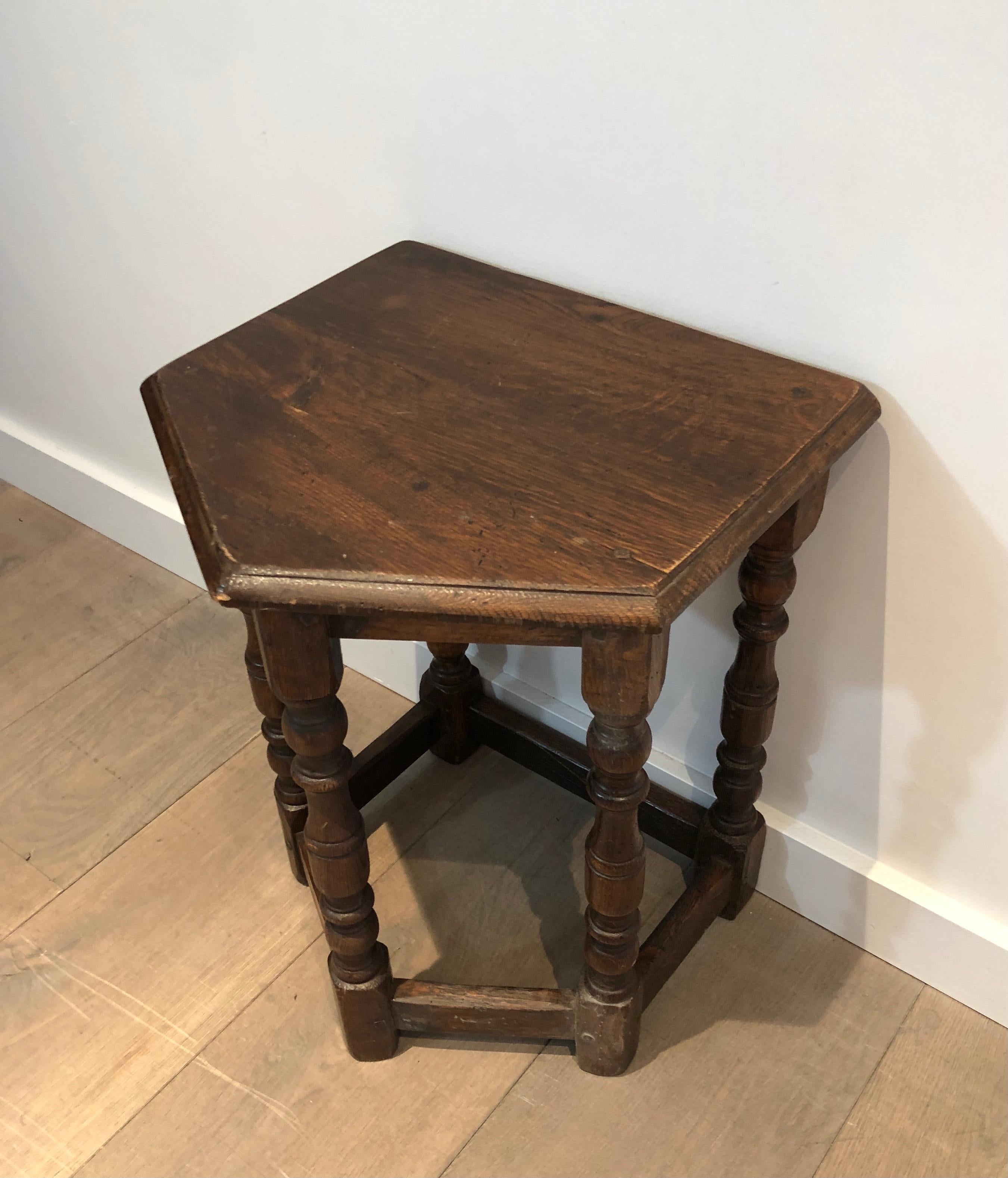 Oak Cantor's Stool, French Work, 17th Century In Good Condition In Marcq-en-Barœul, Hauts-de-France