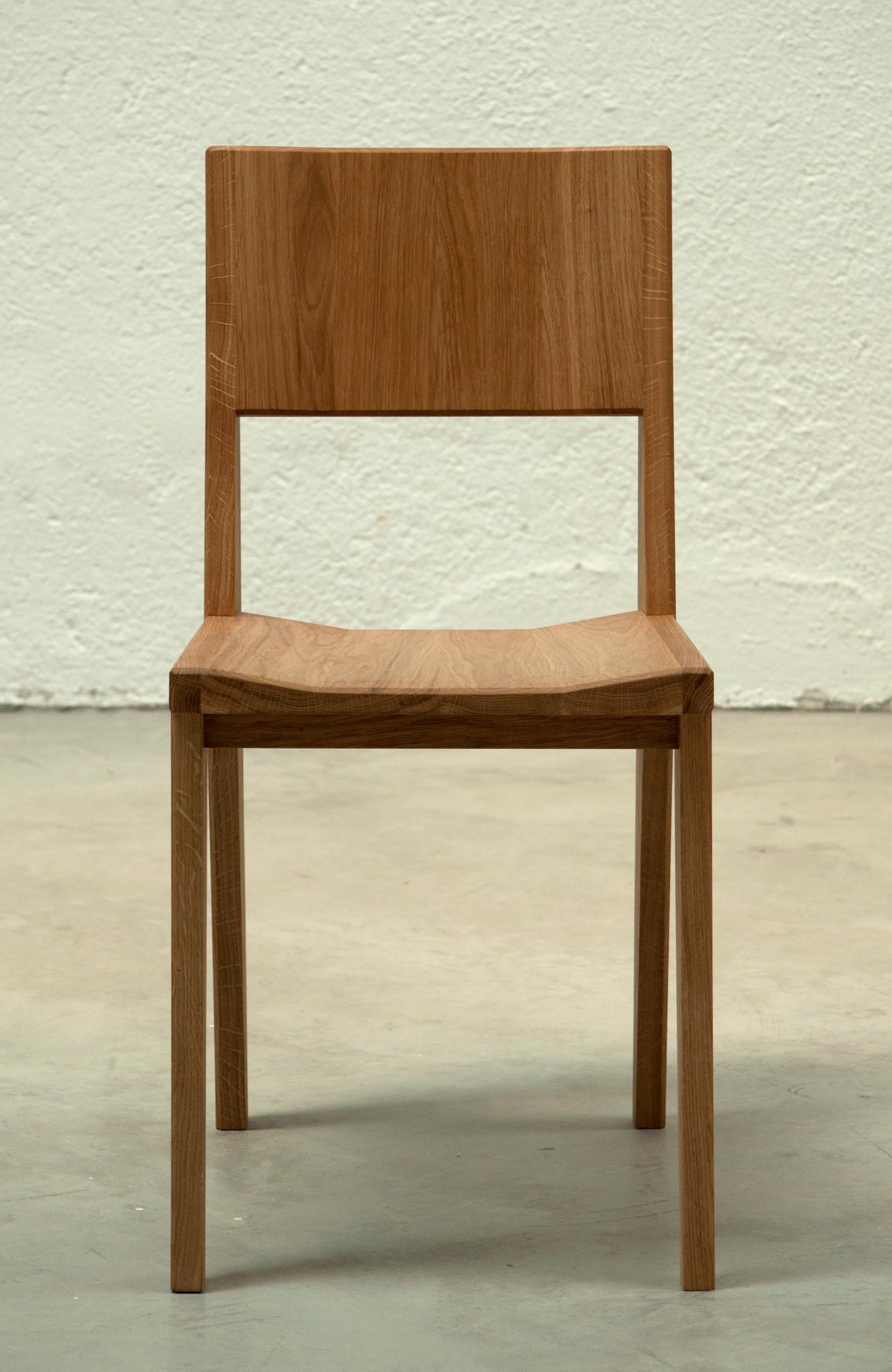 Stuhl aus Eichenholz von Frank Buschmann (Moderne) im Angebot