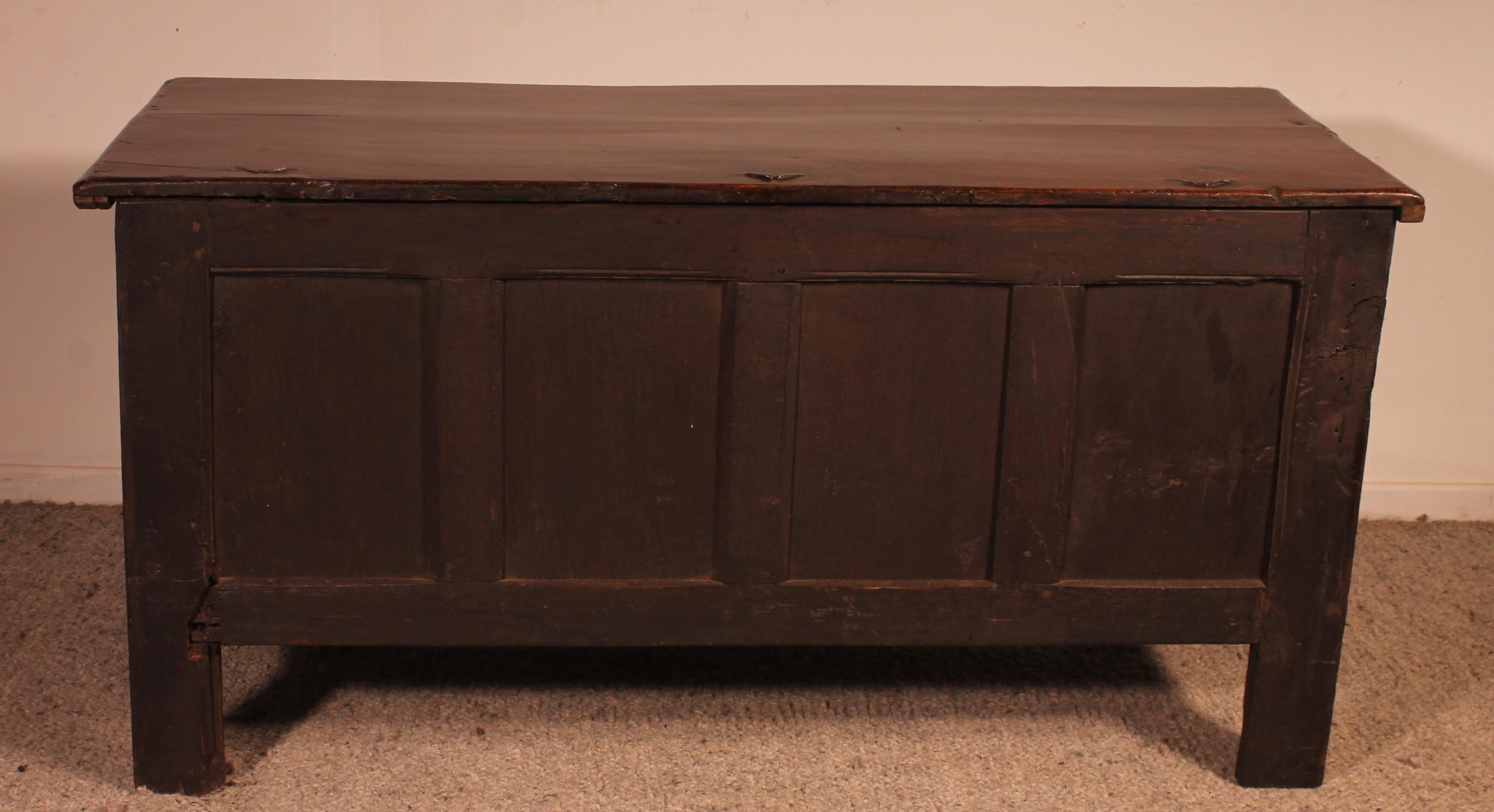 Oak Chest From 17th Century 4 Panels For Sale 6