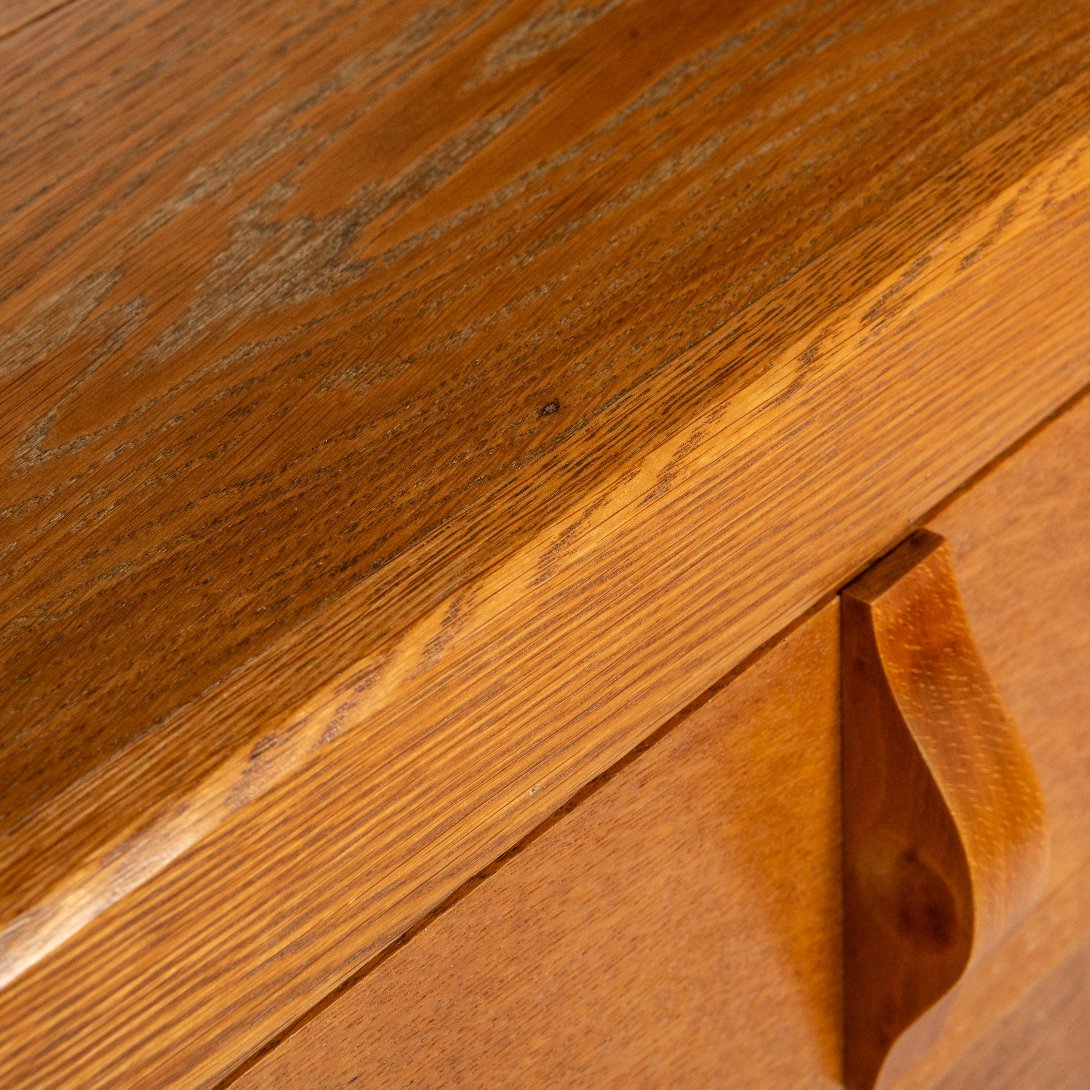 Oak Chest of Drawers by Gordon Russell, England circa 1930 1