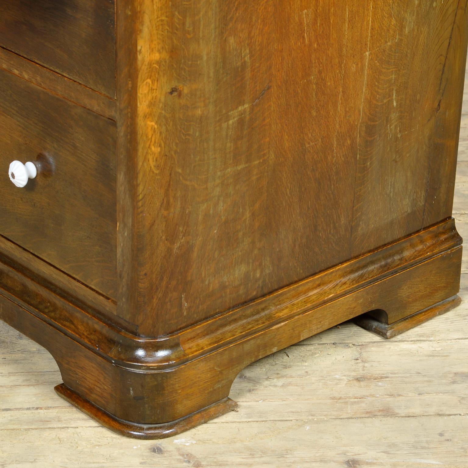 Oak Chest of Drawers, circa 1920 3