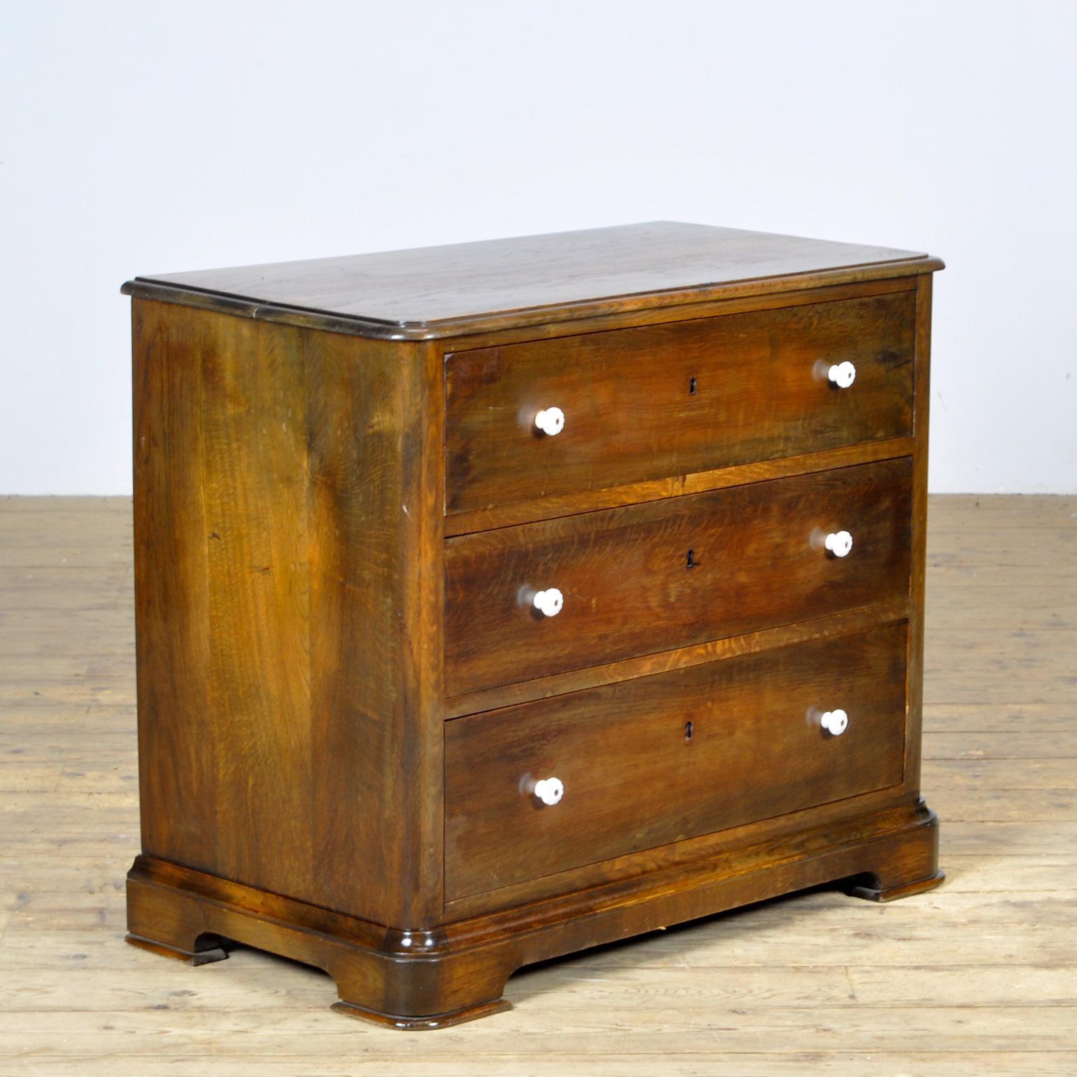 1920 chest of drawers