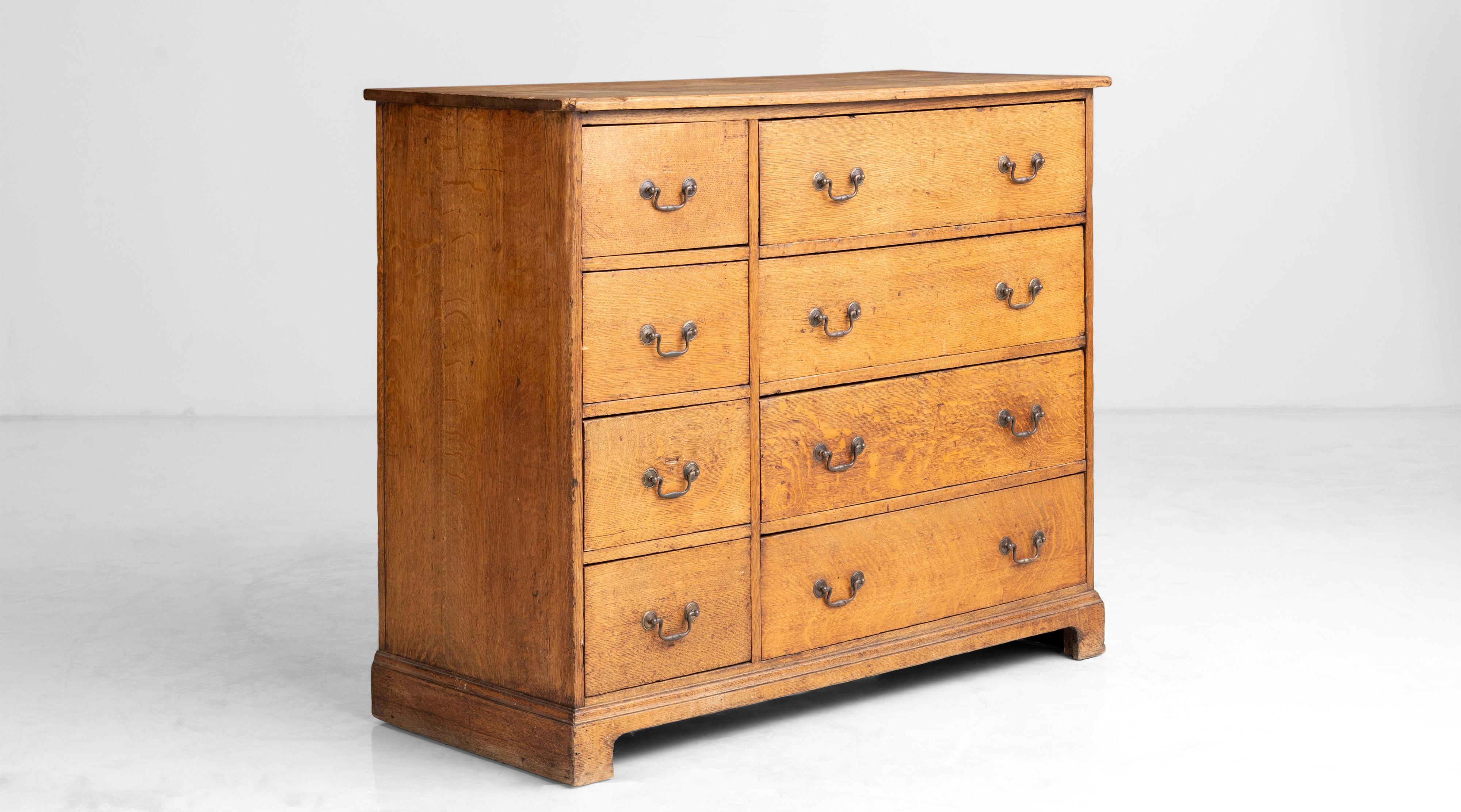 Oak chest of drawers

England circa 1900

Finely made chest by Waring & Gillow.

Measures: 51.25” L x 22” D x 43” H.
 