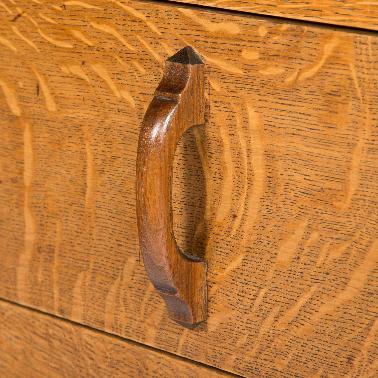 19th Century Oak chest of drawers 