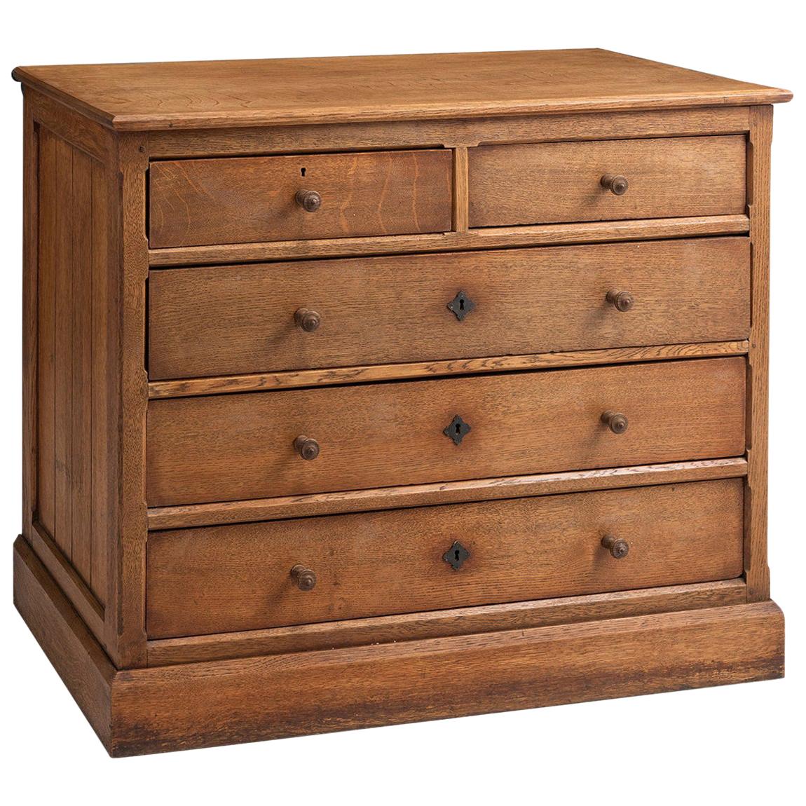Oak Chest of Drawers