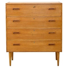 Oak Chest of Drawers