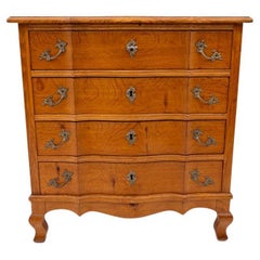 Commode en Oak, Europe du Nord, vers 1910