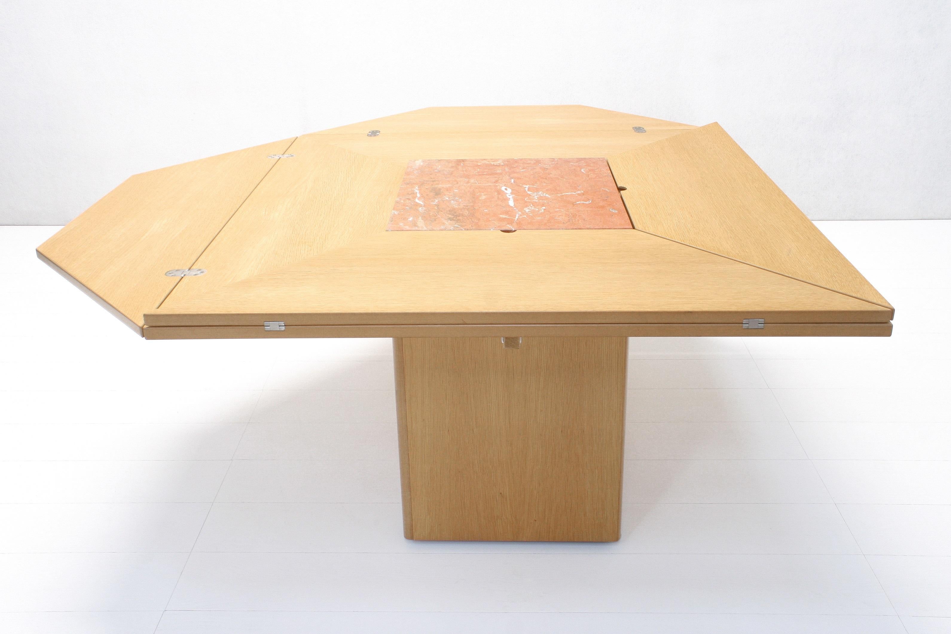 Postmoderne Table de salle à manger Cirkante + 4 chaises Orchidee de Bob Van den Berghe-Pauvers en vente