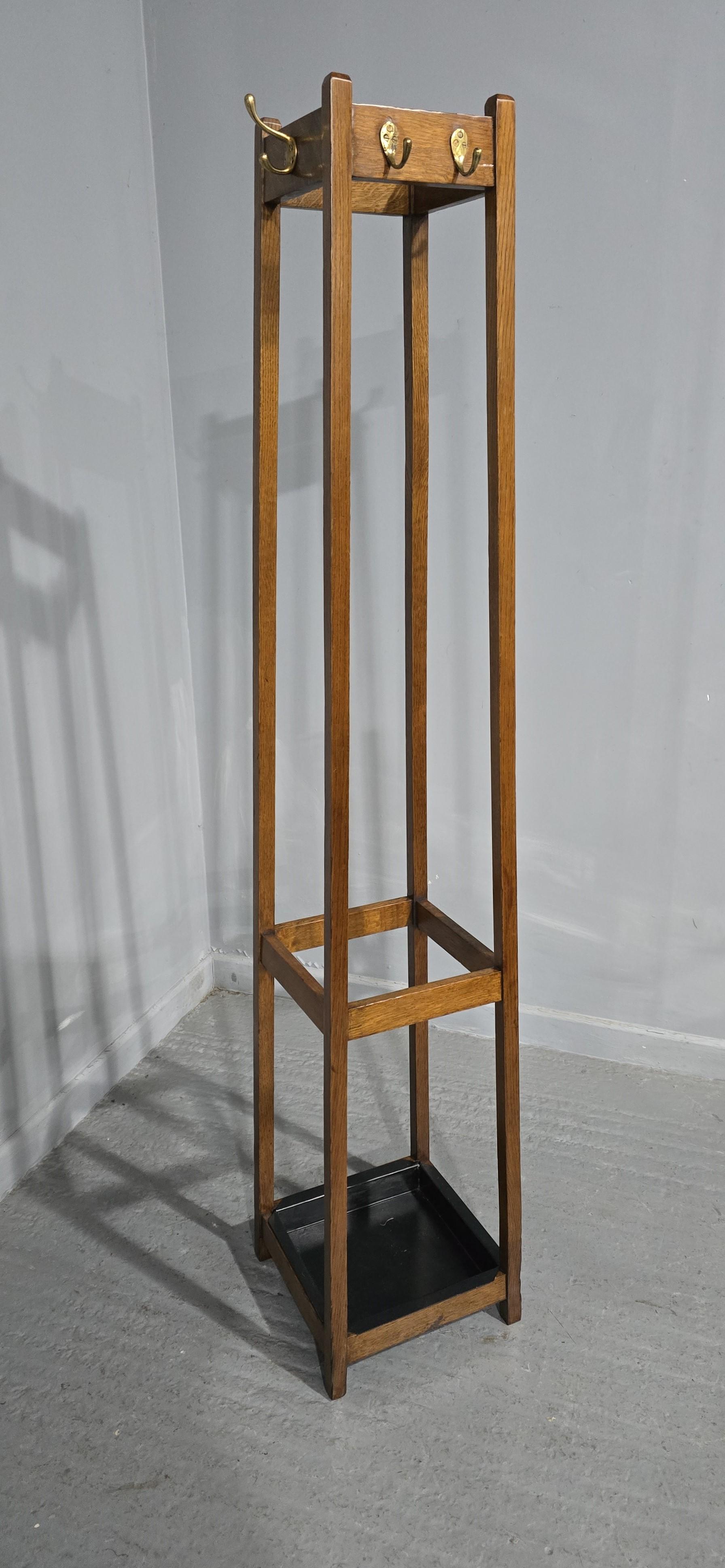 Art Déco Appendiabiti a stelo in Oak