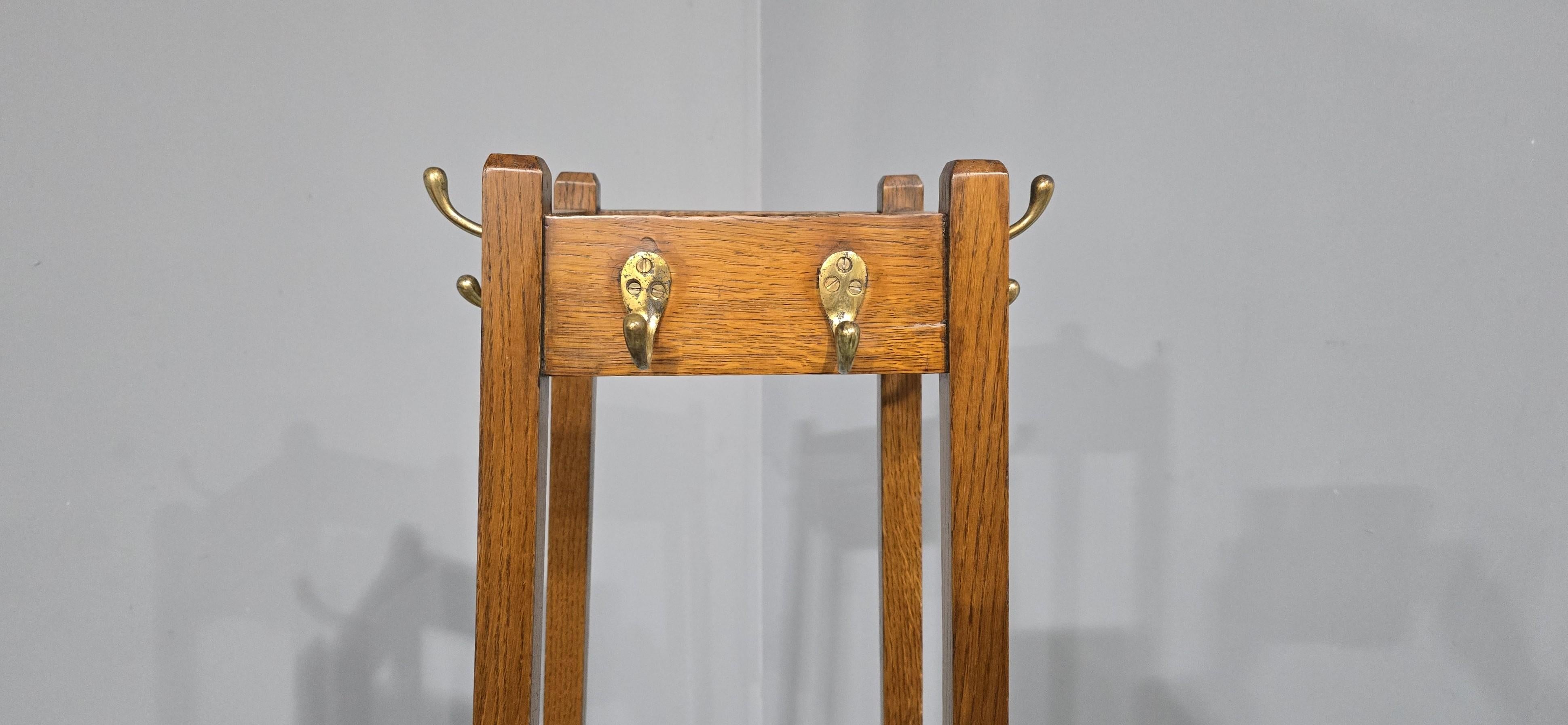 Inglese Appendiabiti a stelo in Oak