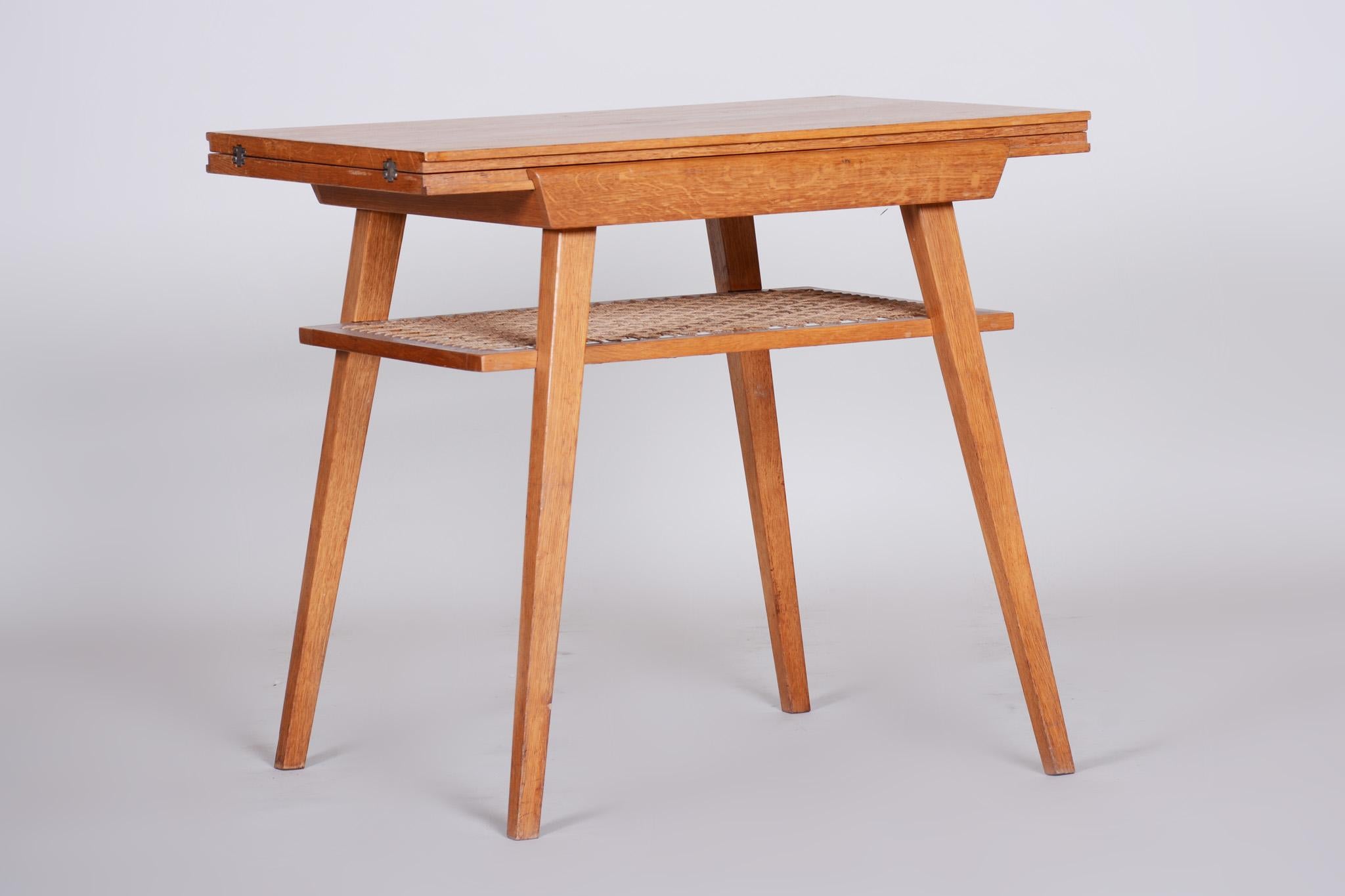 Oak Coffee Folding Table, Czech Midcentury, Architect František Jirák, 1950s 2