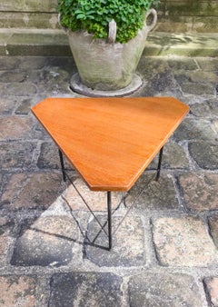 Oak coffee or side table attributed to Gio Ponti for Isa Bergamo, Italy, 1954s
