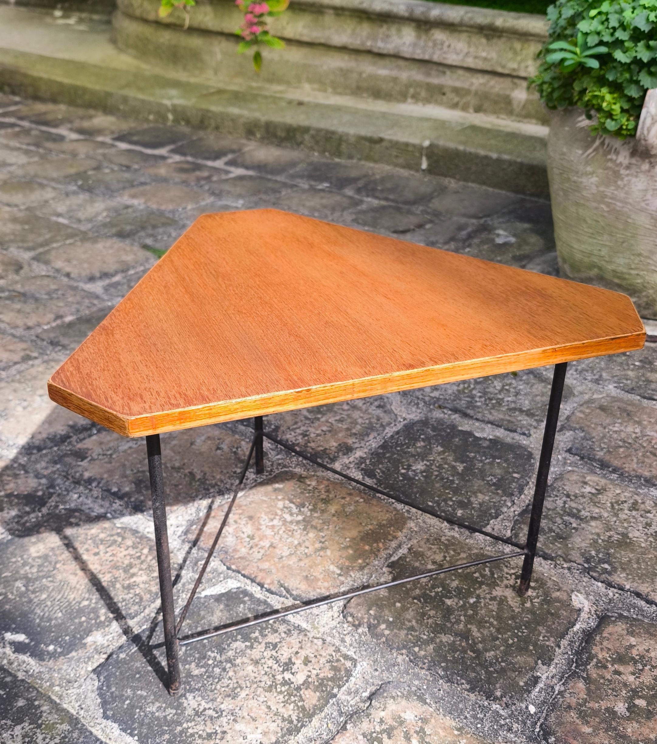 italien Table basse ou d'appoint en Oak par Gio Ponti pour ISA Bergamo, Italie, années 1950 en vente
