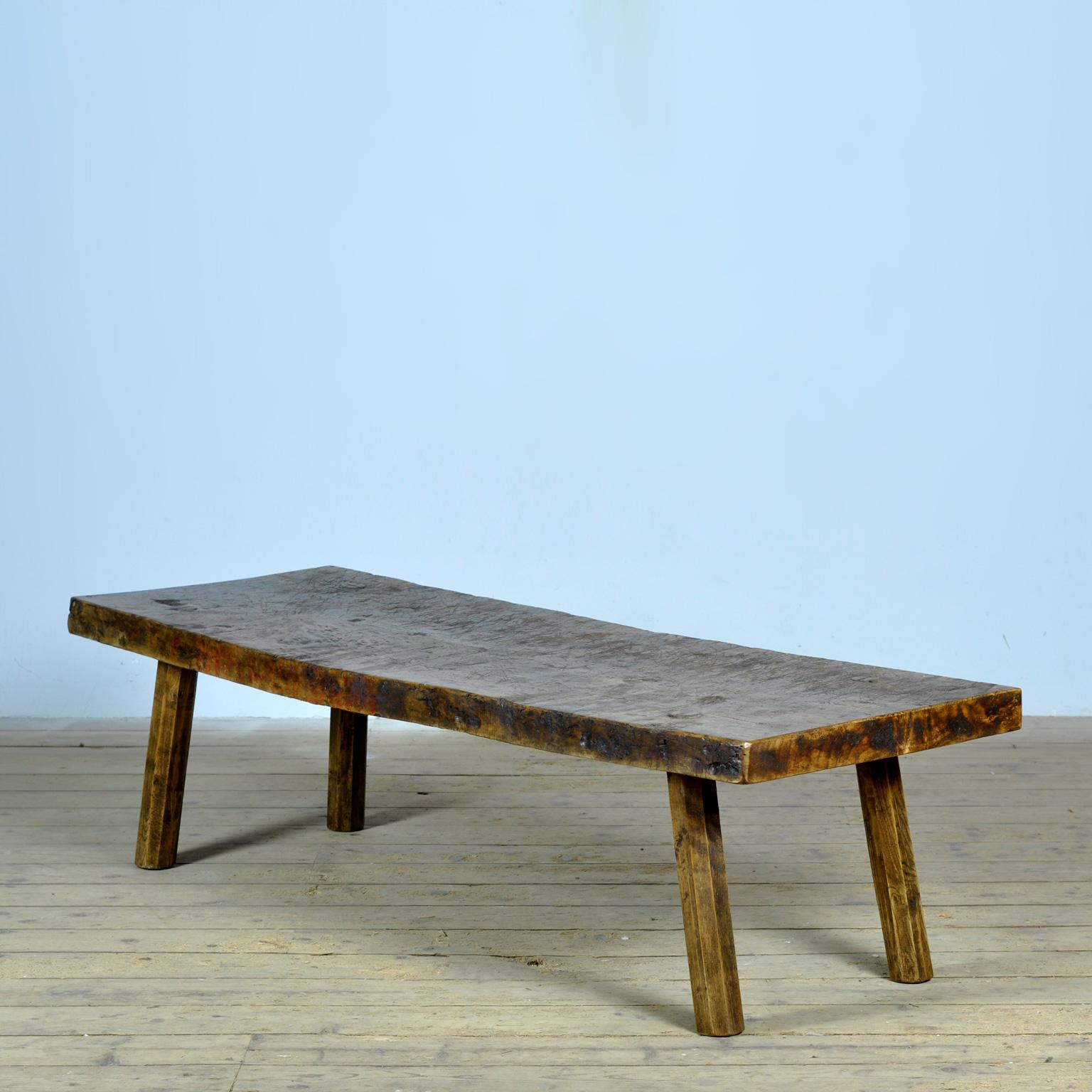 Industriel oak coffee table, circa 1930s en vente