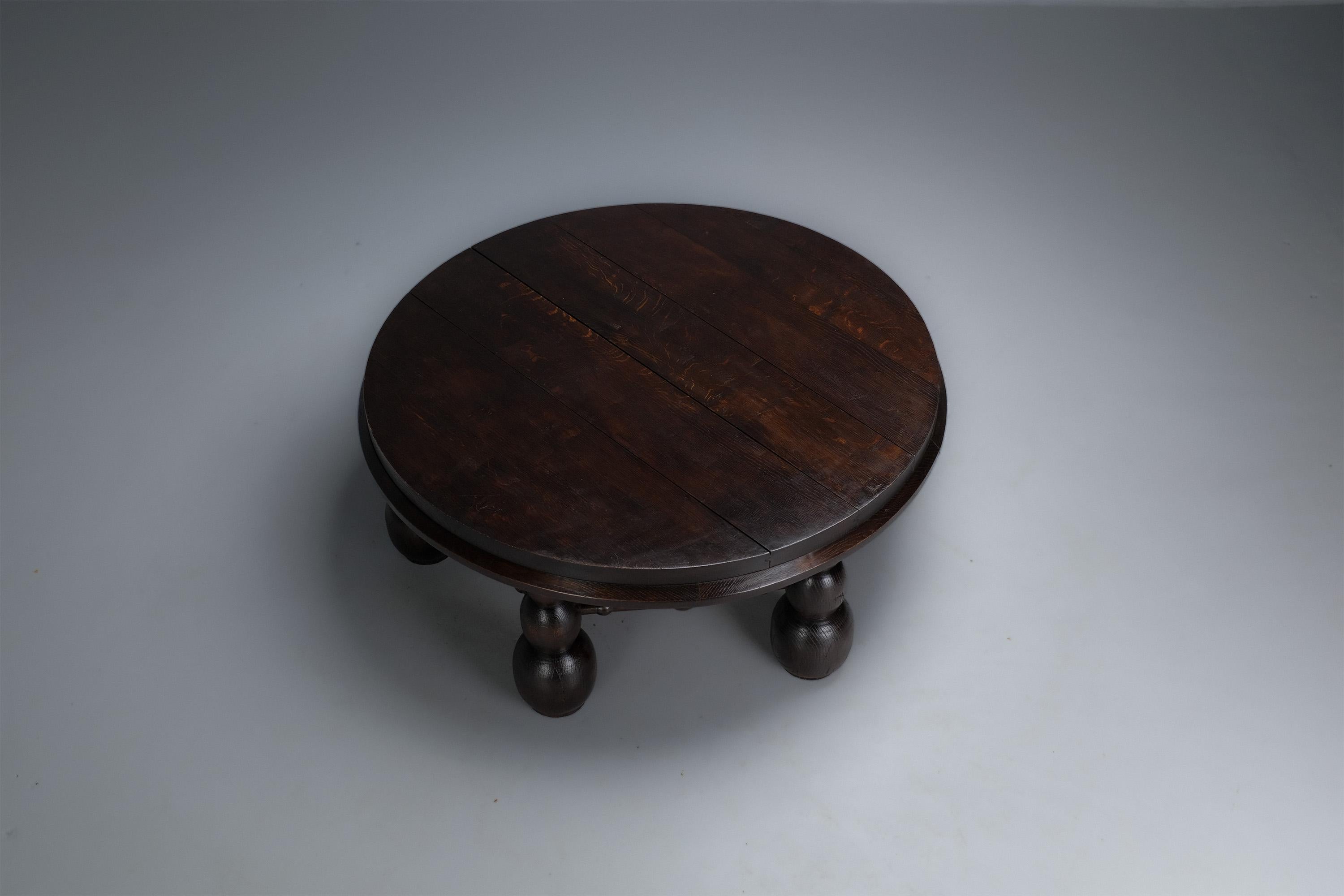 Oak Coffee Table In Excellent Condition In CLERMONT-FERRAND, FR