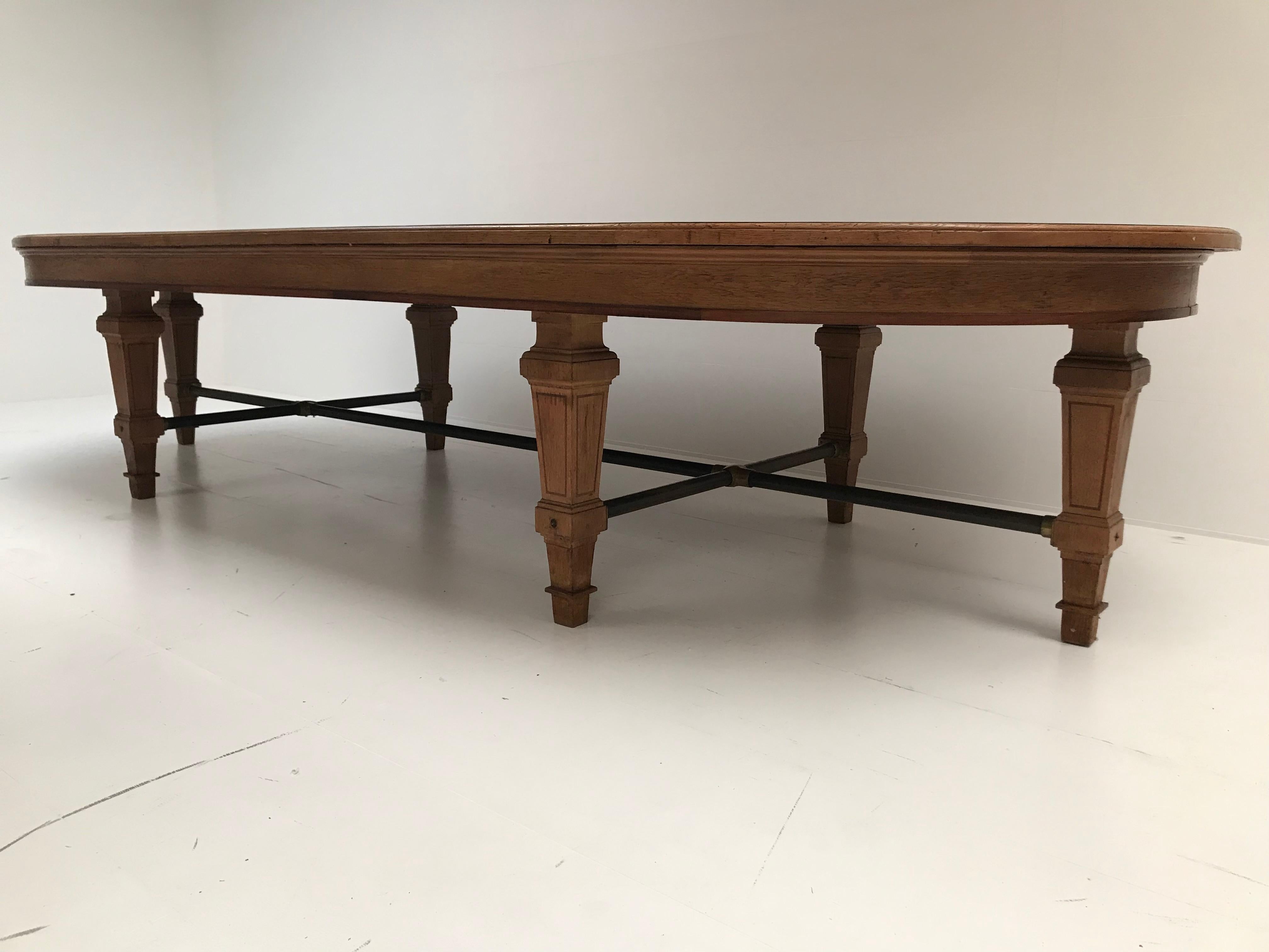 Spectacular Conference Table from La Banque de France a Lille
in high quality oak and with good patinated metal finish
cone shaped legs, large leg space
good original condition.
Impressive size 4 meter by 1.60 meter large.