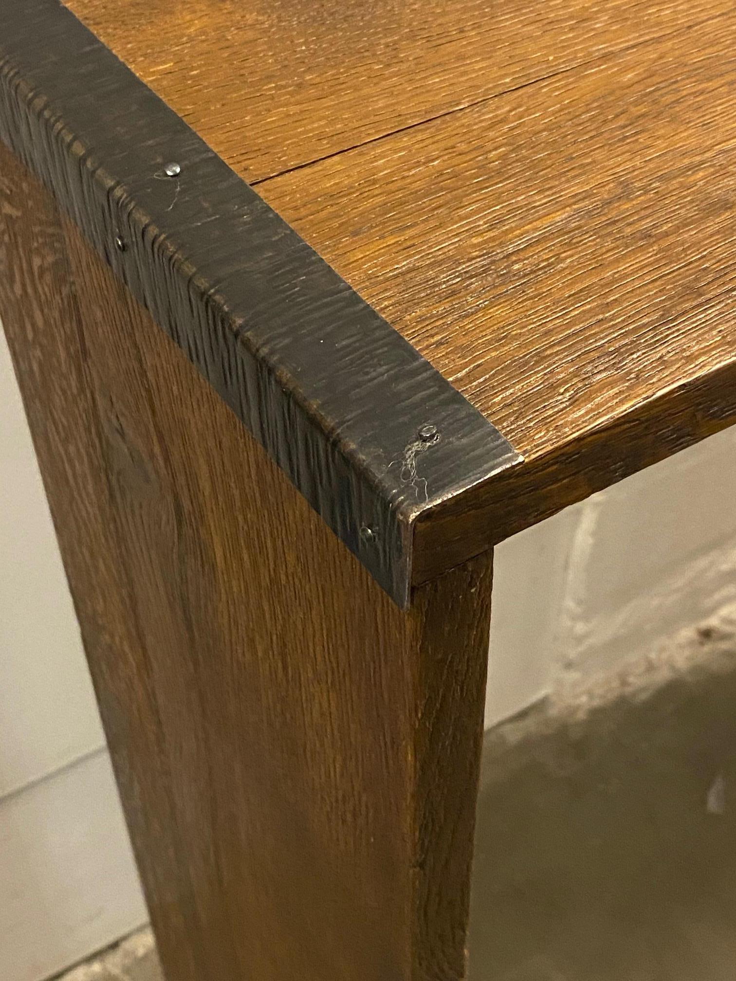 Francese Tavolino da salotto in Oak, nello stile di Pelletier e Jourdain, Francia, anni '30 in vendita