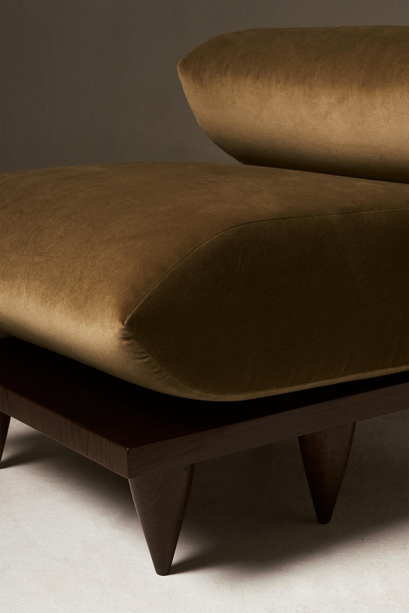 American Oak - Contemporary - Sculptural - Patria Pillow Chair For Sale