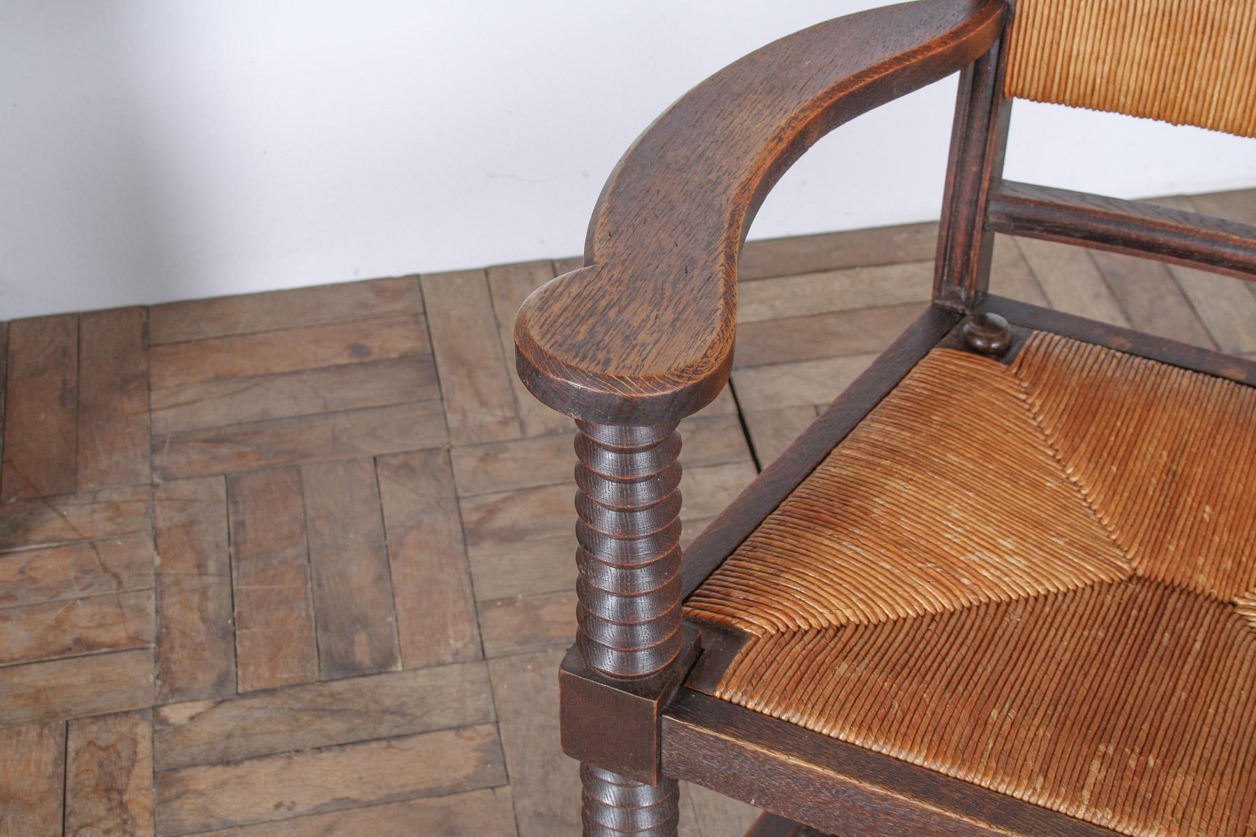 Poltrona cavatappi in Oak del 1950 con seduta in paglia attribuita a Charles Dudouyt in vendita 5