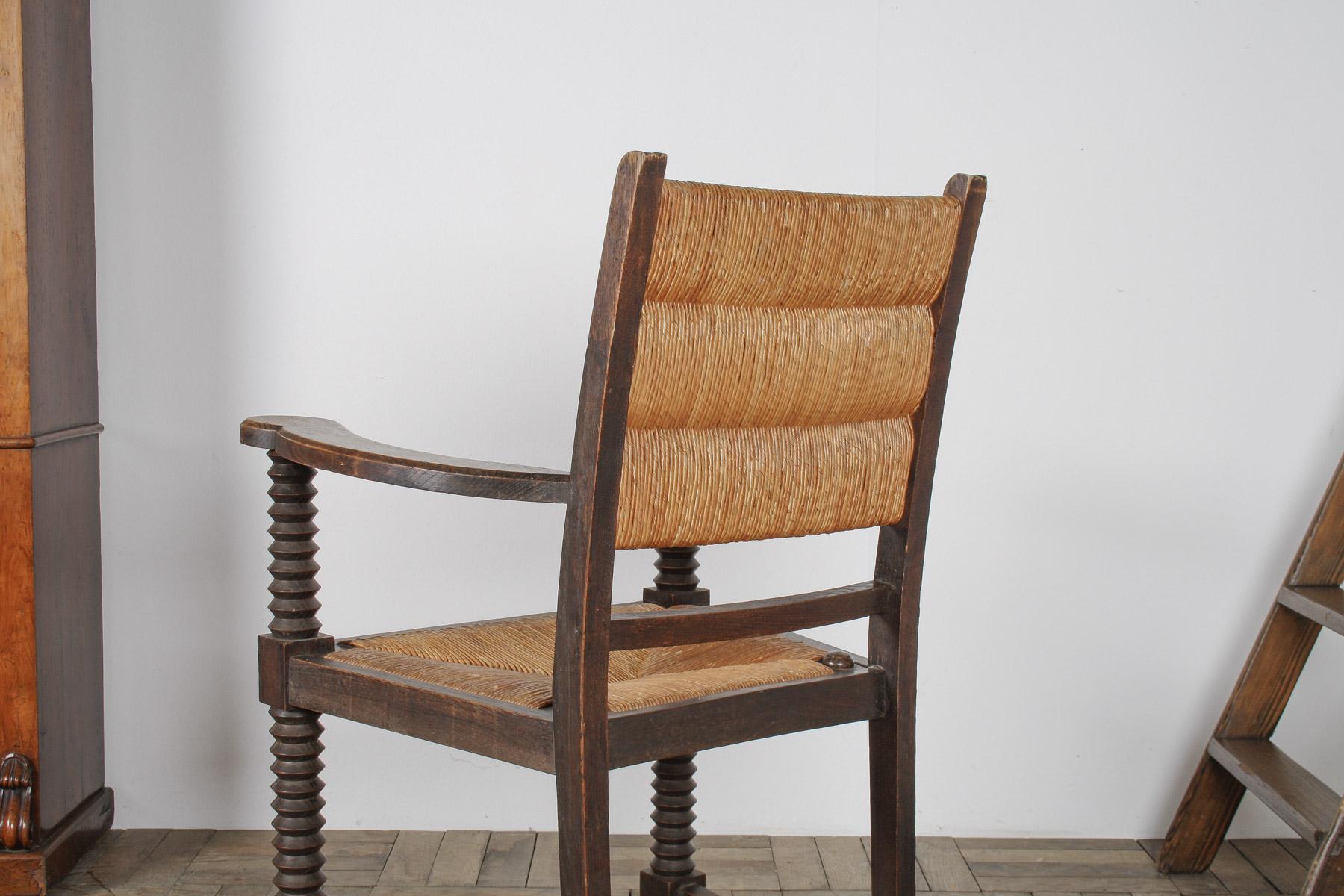Poltrona cavatappi in Oak del 1950 con seduta in paglia attribuita a Charles Dudouyt in vendita 7