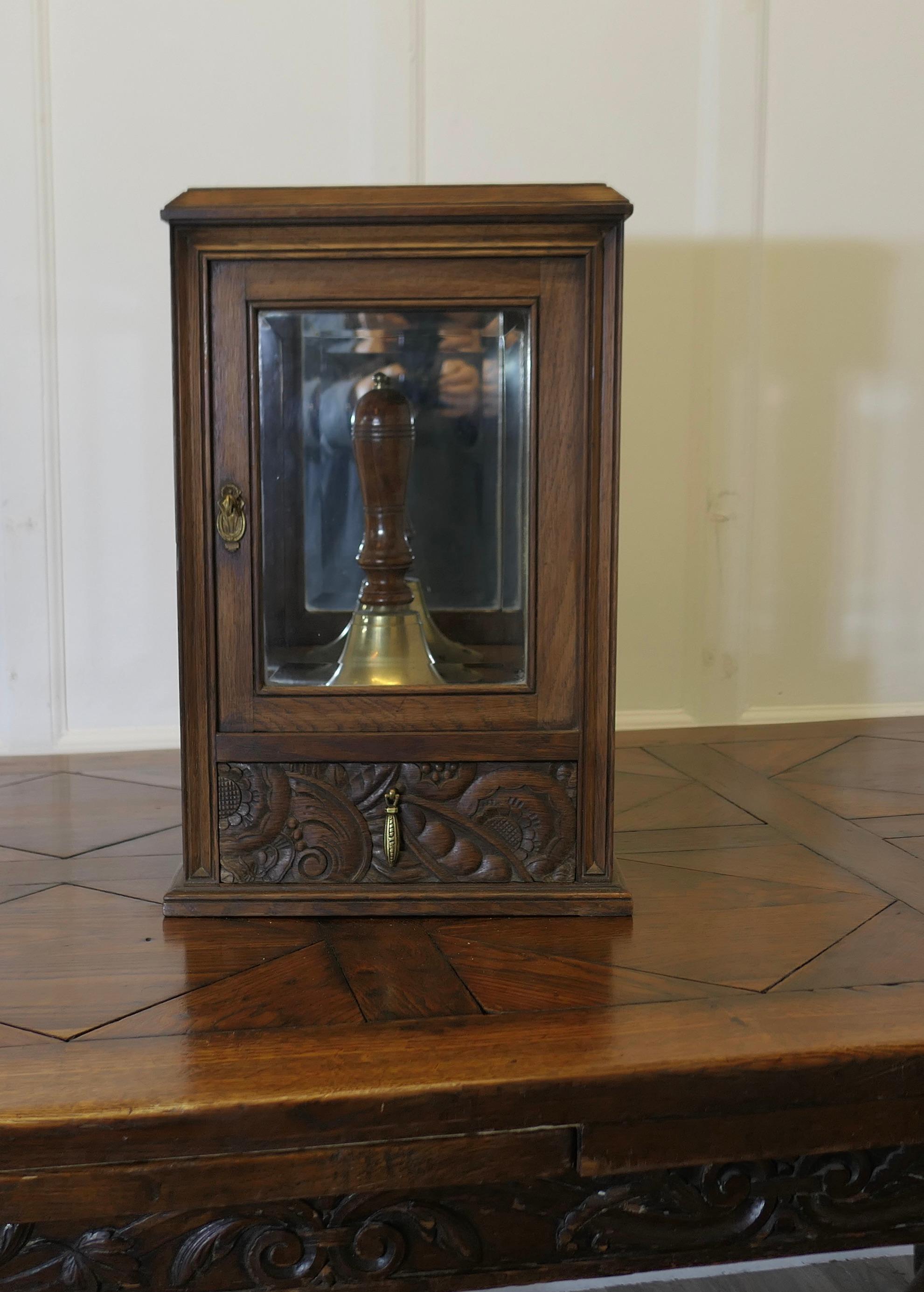 19th Century Oak Counter top Display Cabinet with Drawer  A useful little cabinet For Sale