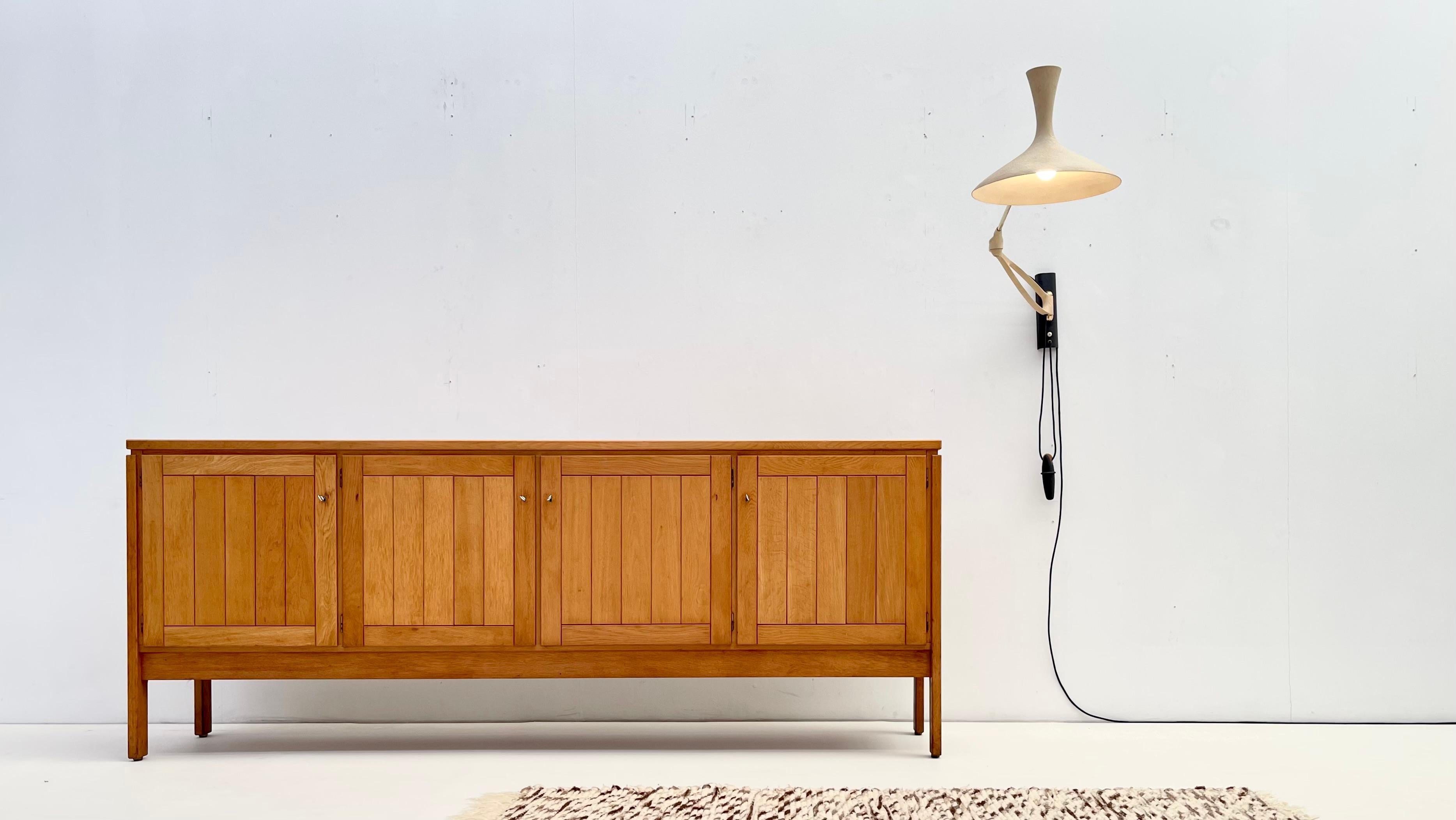 Credenza in Oak di Van den Berghe-Pauvers In condizioni buone in vendita a Brussels, BE