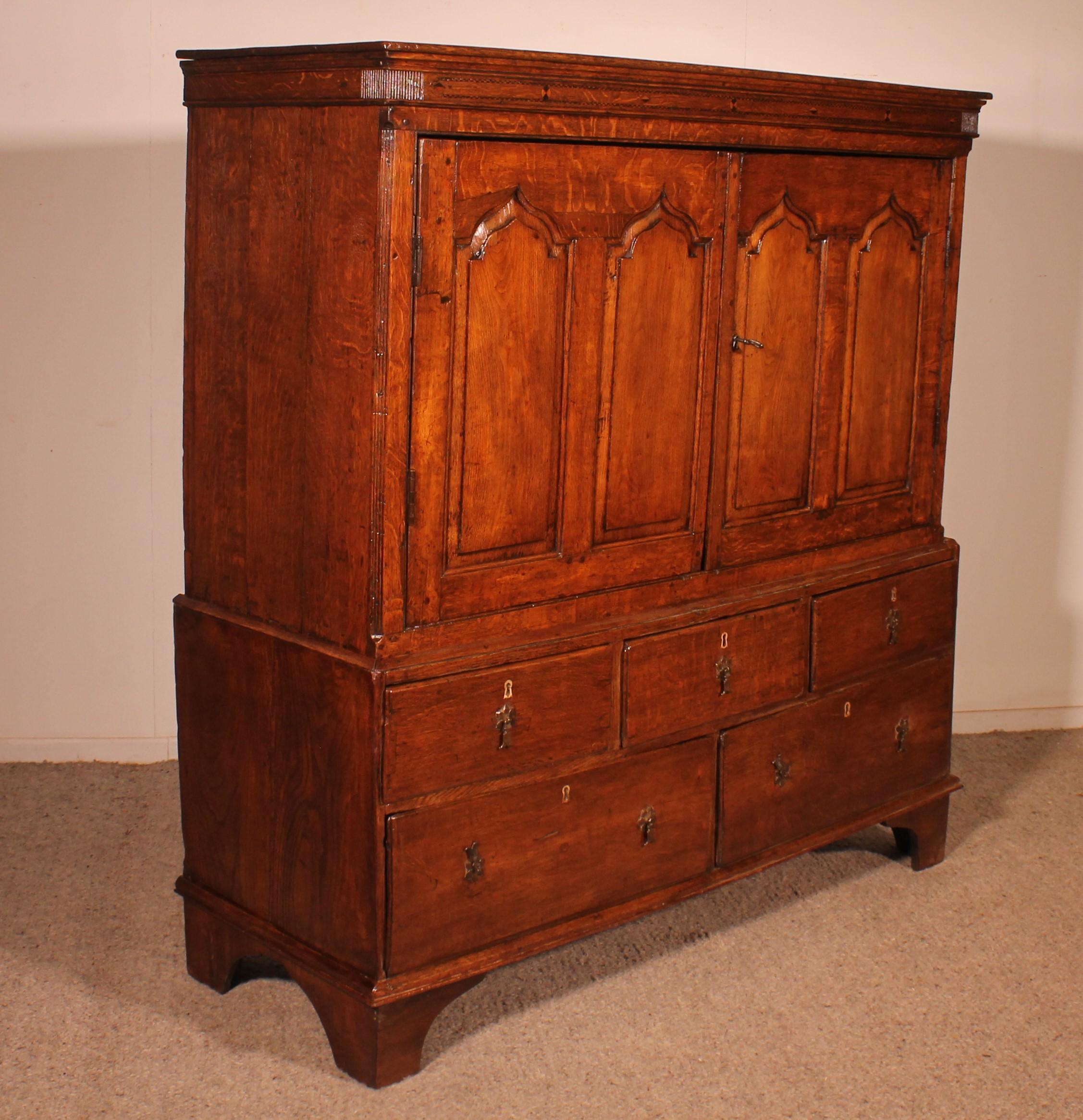 Credenza in Oak - 18° secolo In condizioni buone in vendita a Brussels, Brussels