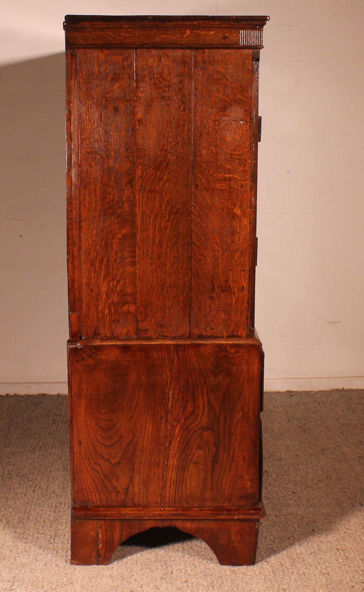 Fino al XVIII secolo Credenza in Oak - 18° secolo in vendita