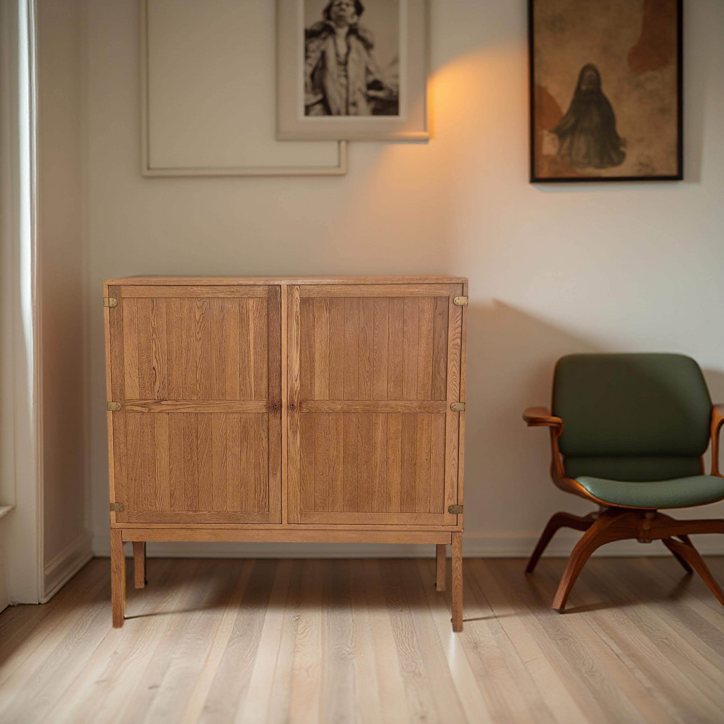 Credenza in Oak di Kurt Østervig per ab Randers, Danimarca 1960 In condizioni buone in vendita a ECHT, NL