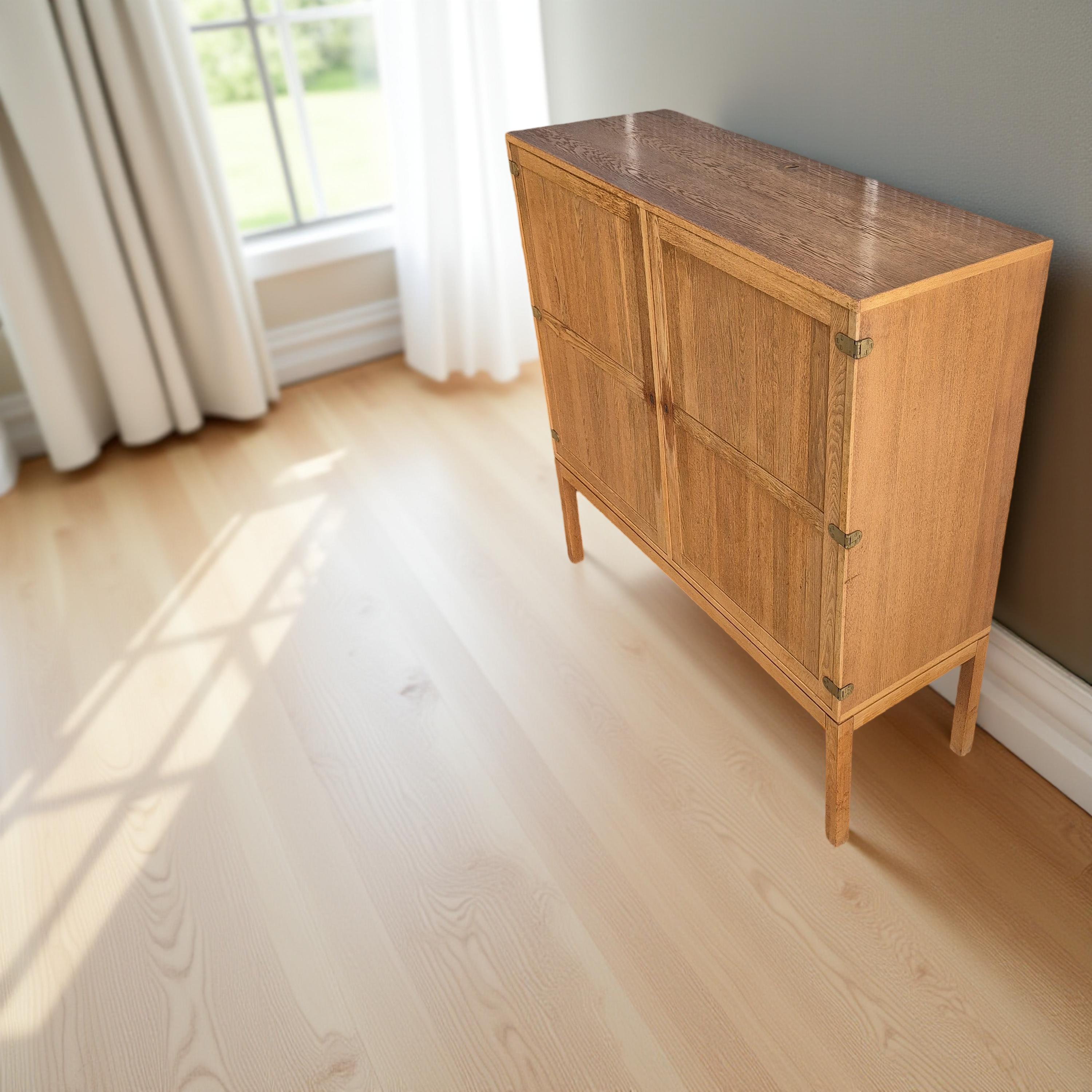 Credenza in Oak di Kurt Østervig per ab Randers, Danimarca 1960 in vendita 3