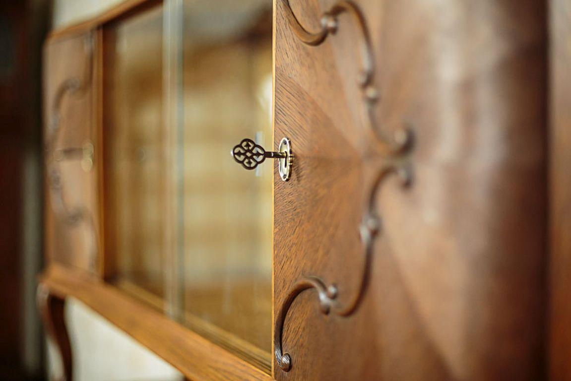 Veneer Oak Cupboard from the Interwar Period