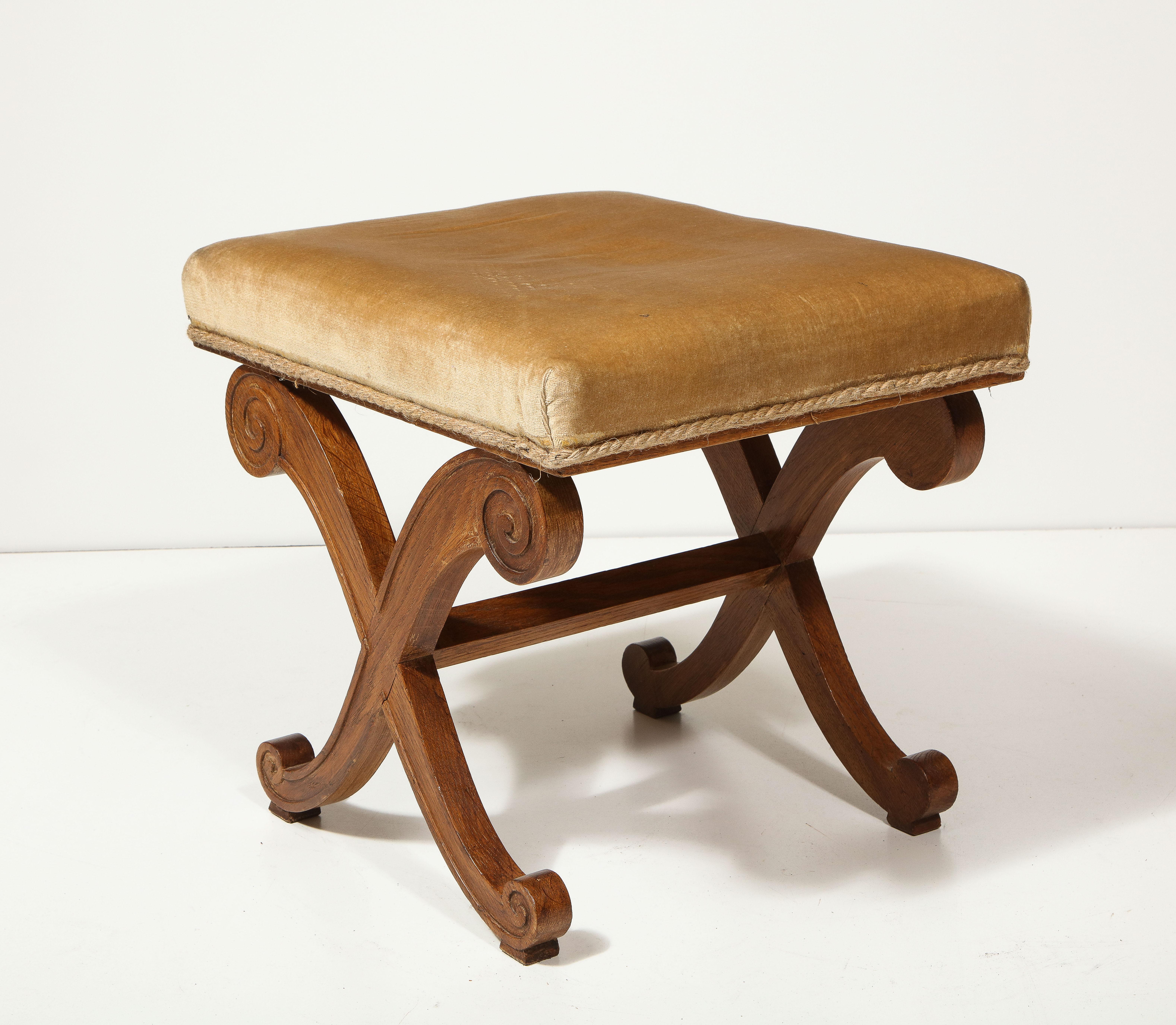 Oak Curule Stool/Ottoman, France, c. 1940 In Excellent Condition For Sale In New York City, NY