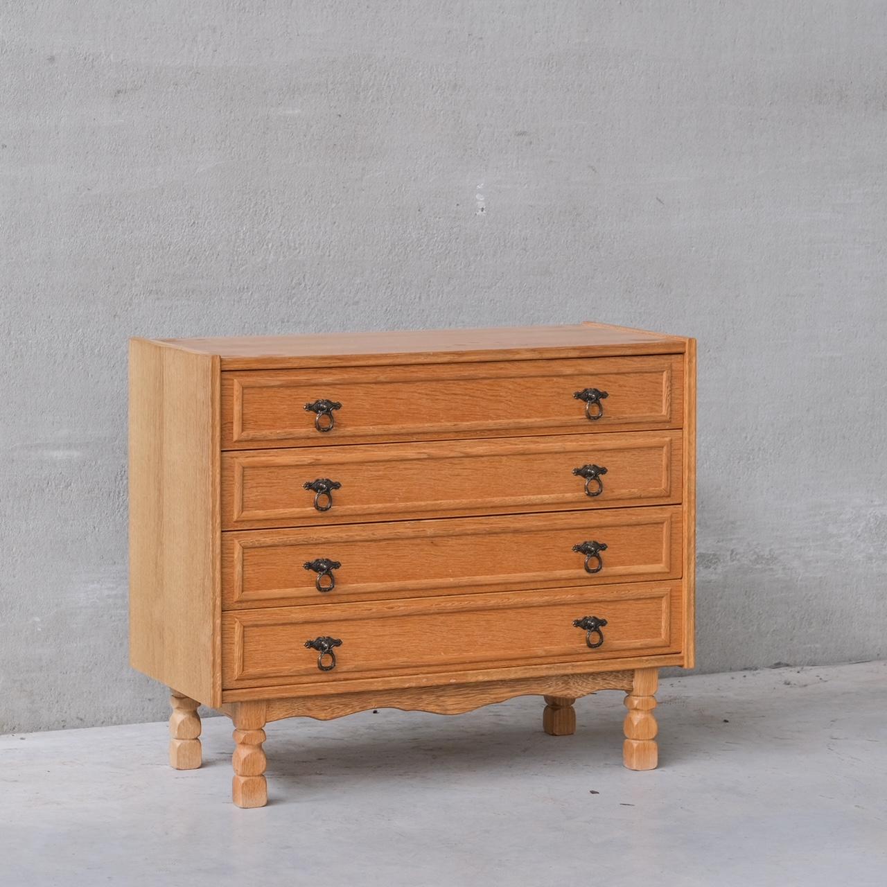 Oak Danish Mid-Century Chest of Drawers in manner of Kjaernulf For Sale 7