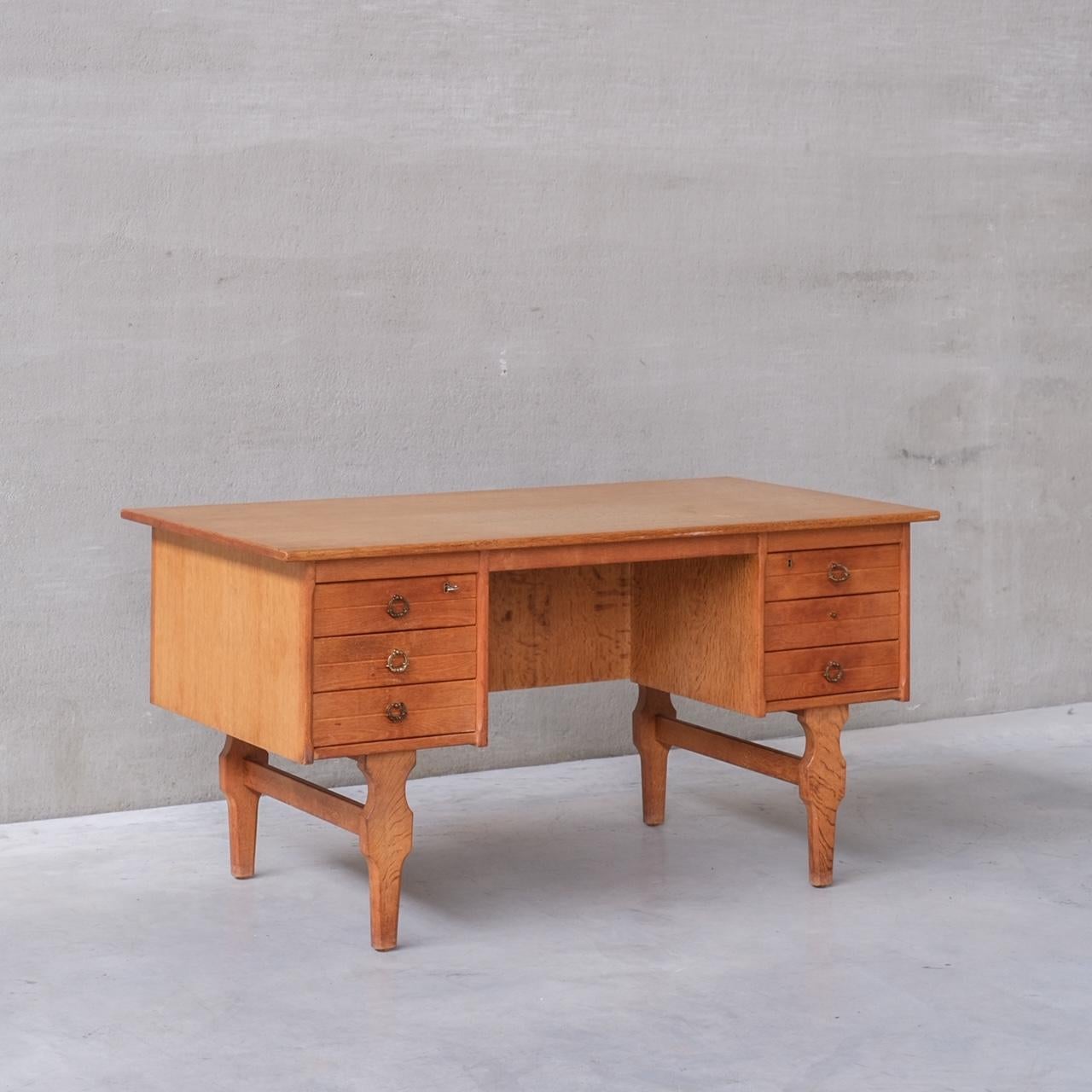 Oak Danish Midcentury Desk Attributed. to Henning Kjaernulf For Sale 5