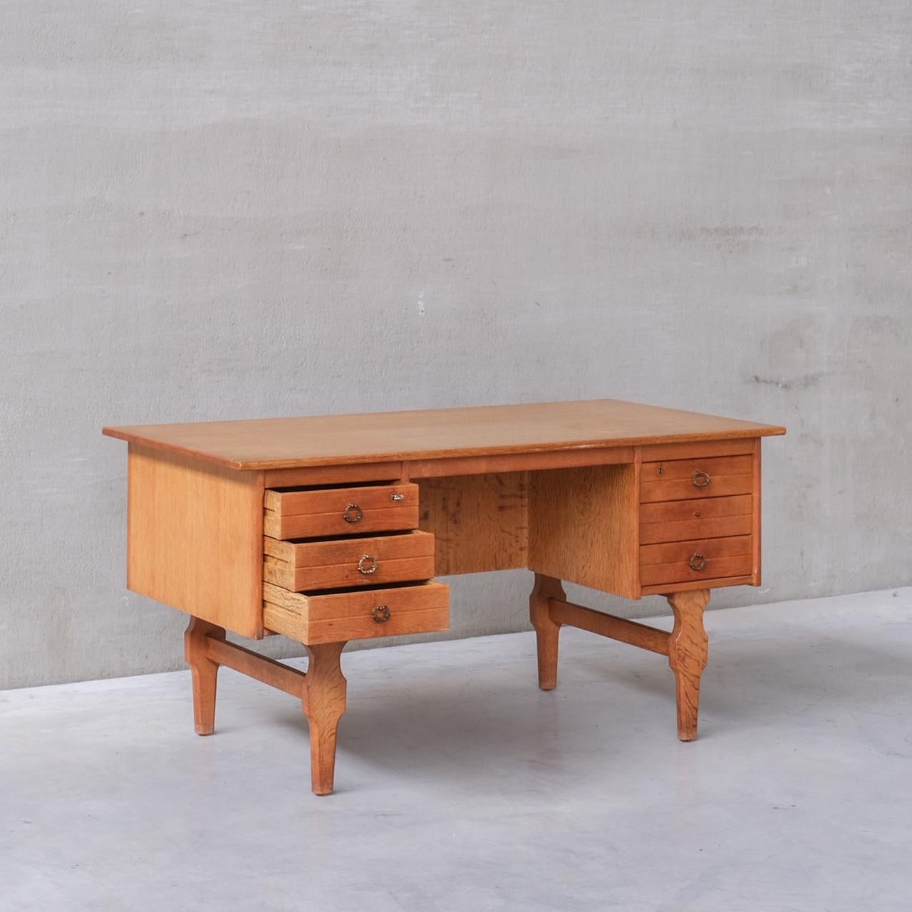 Oak Danish Midcentury Desk Attributed. to Henning Kjaernulf For Sale 6